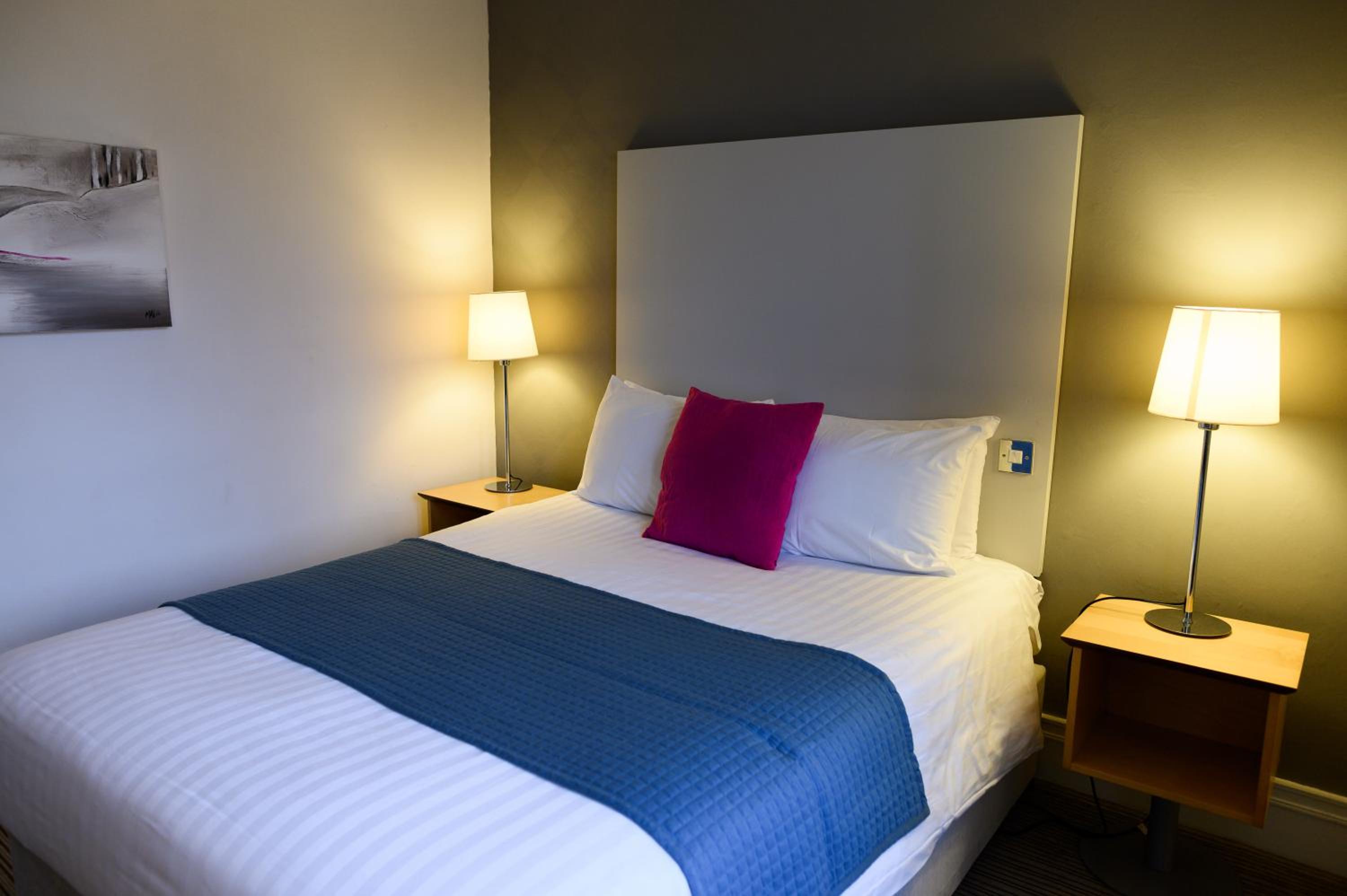 Standard Double Room - Photo 7