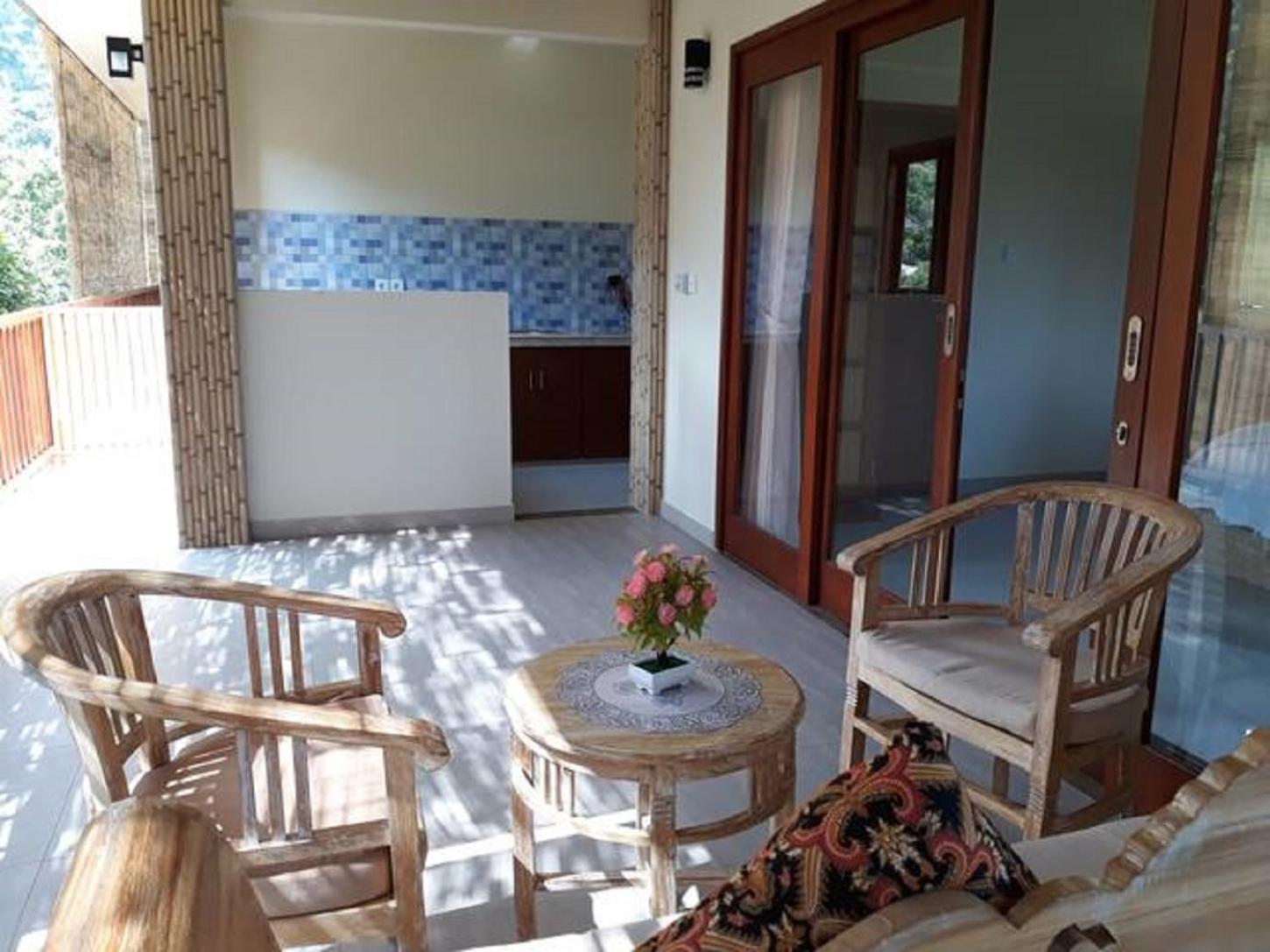 Studio with Pool View - Photo 18