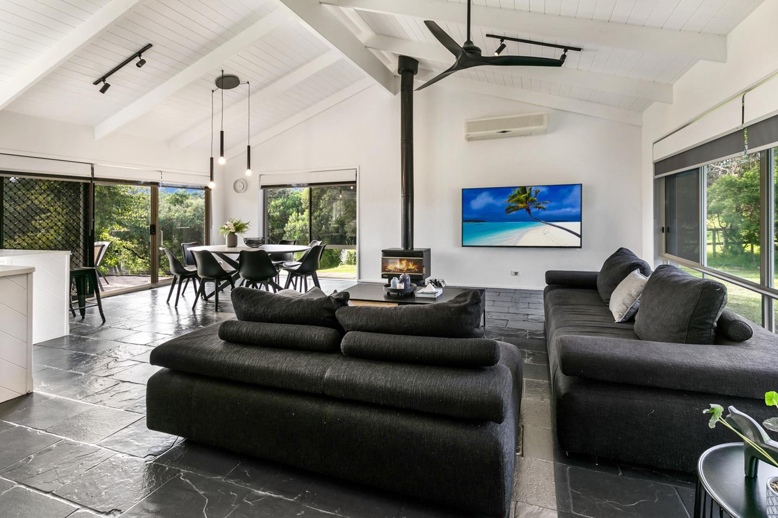 Four-Bedroom House photo 1