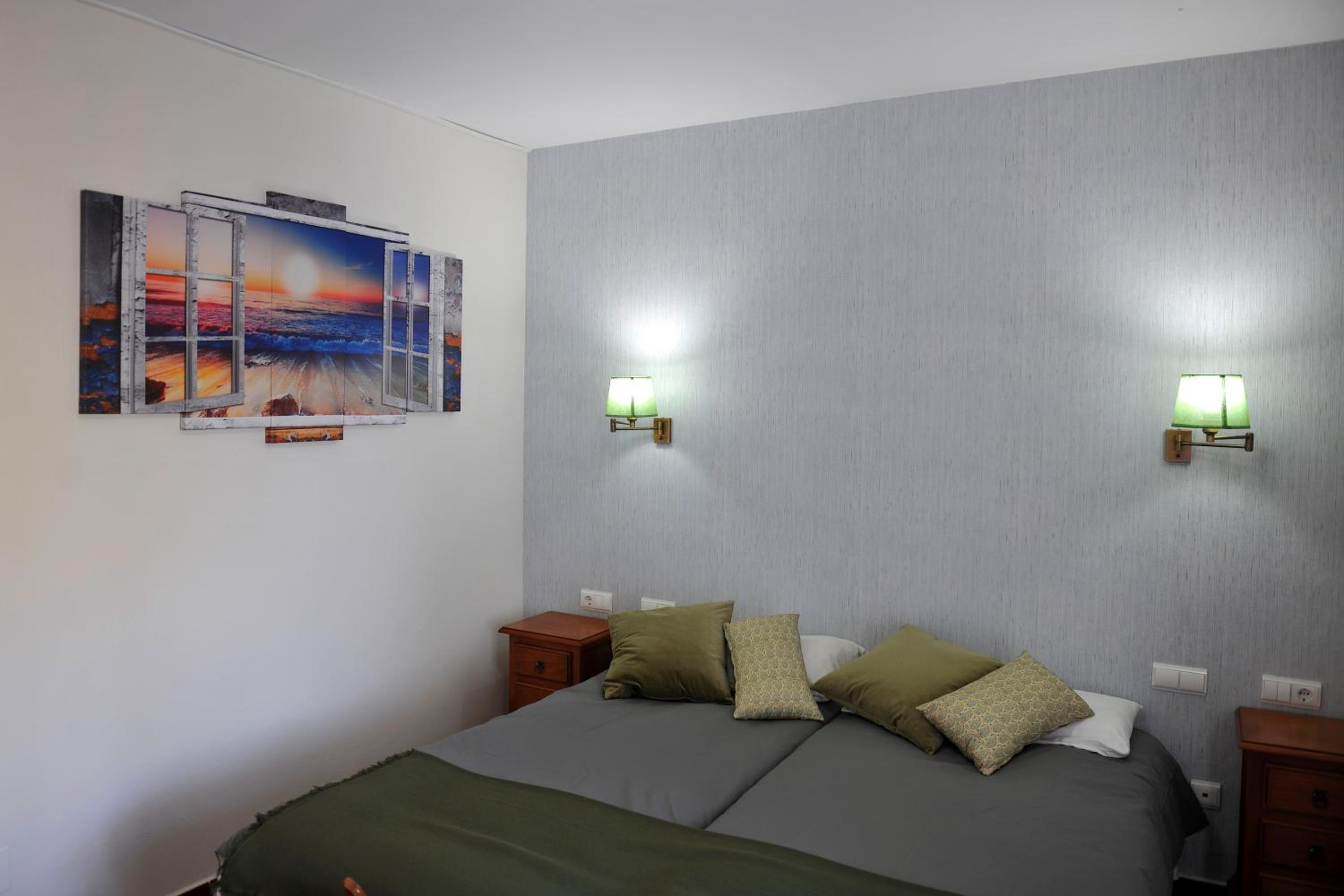 Twin Room - Photo 5