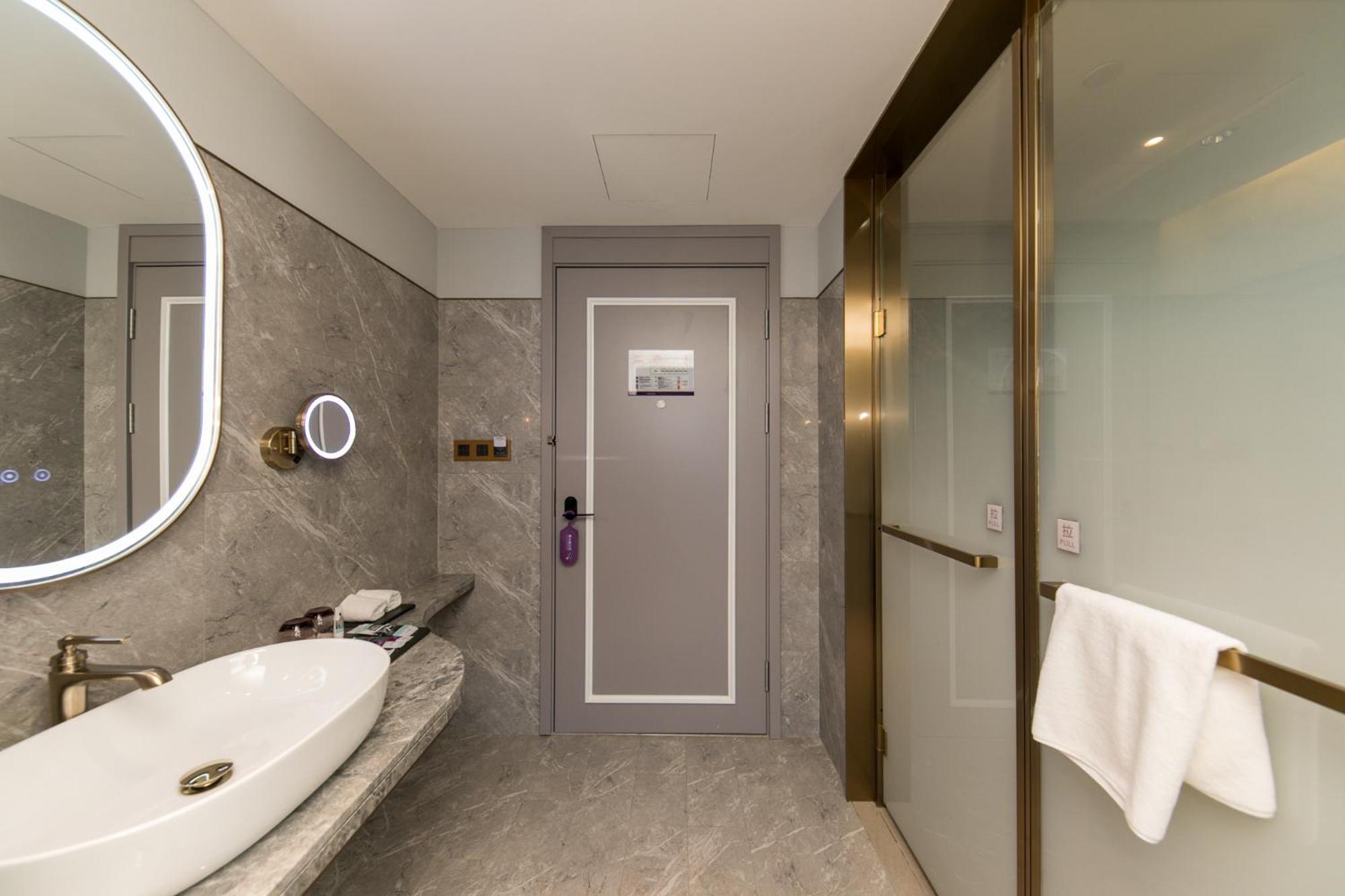 Deluxe Twin Room photo 3