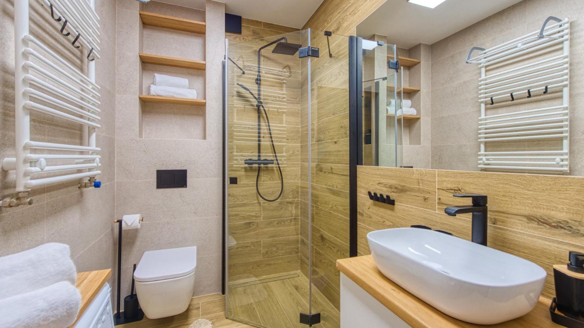 One-Bedroom Apartment - Photo 8