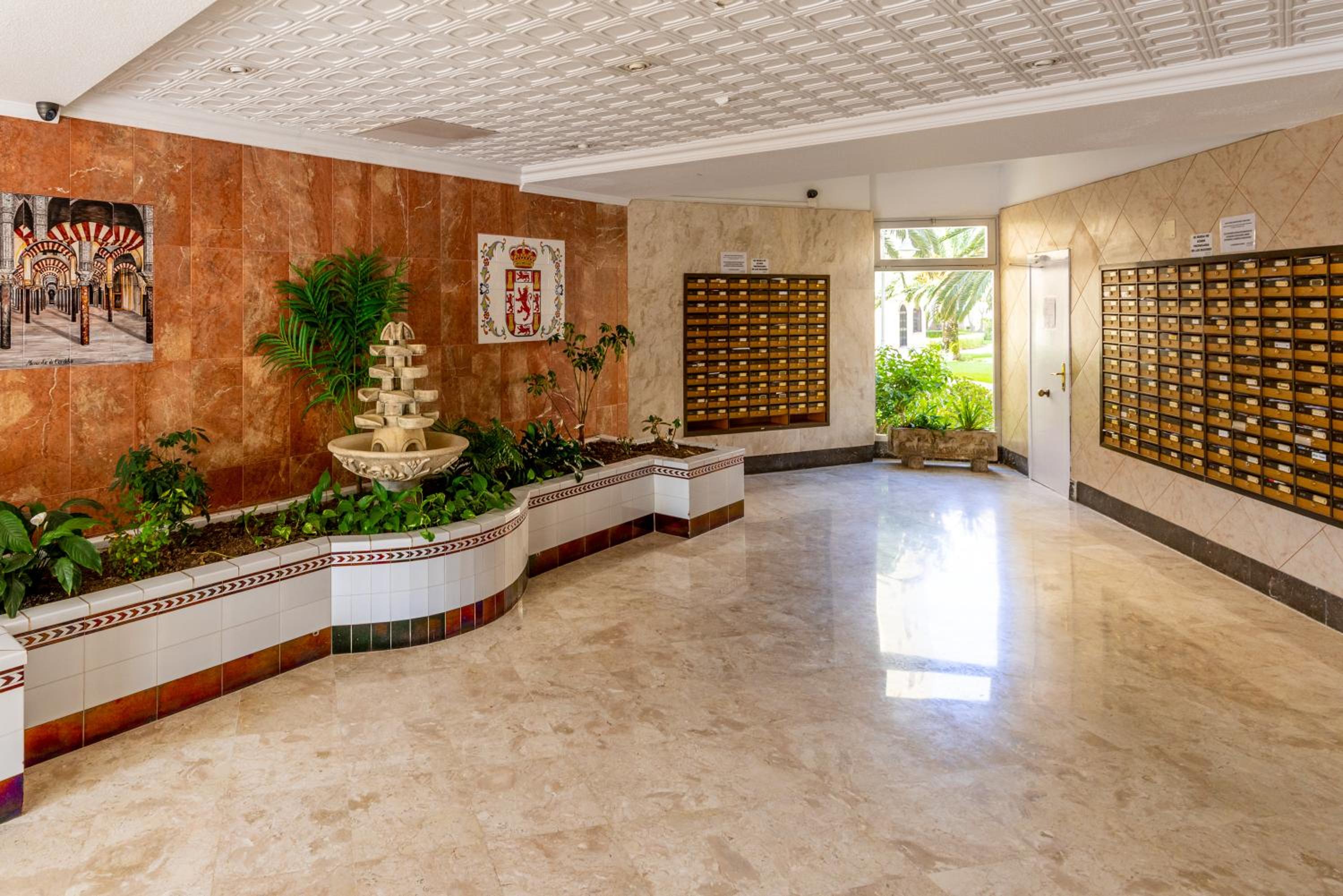 Two-Bedroom Deluxe Apartment with Ocean View photo 2