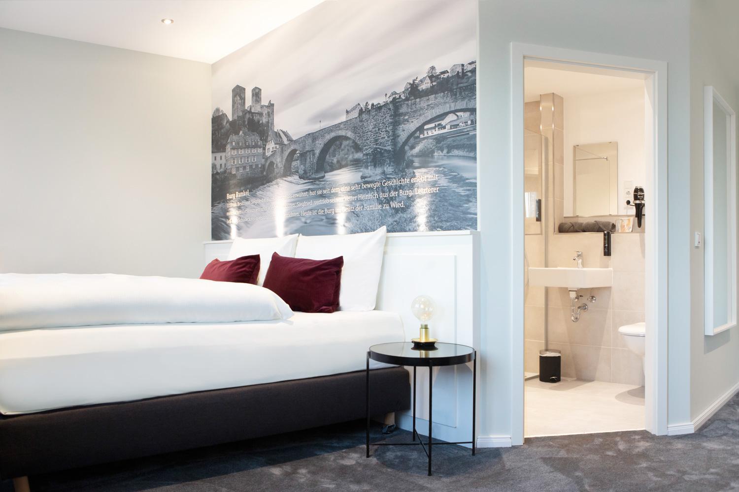 Superior Double or Twin Room with City View - Photo 1