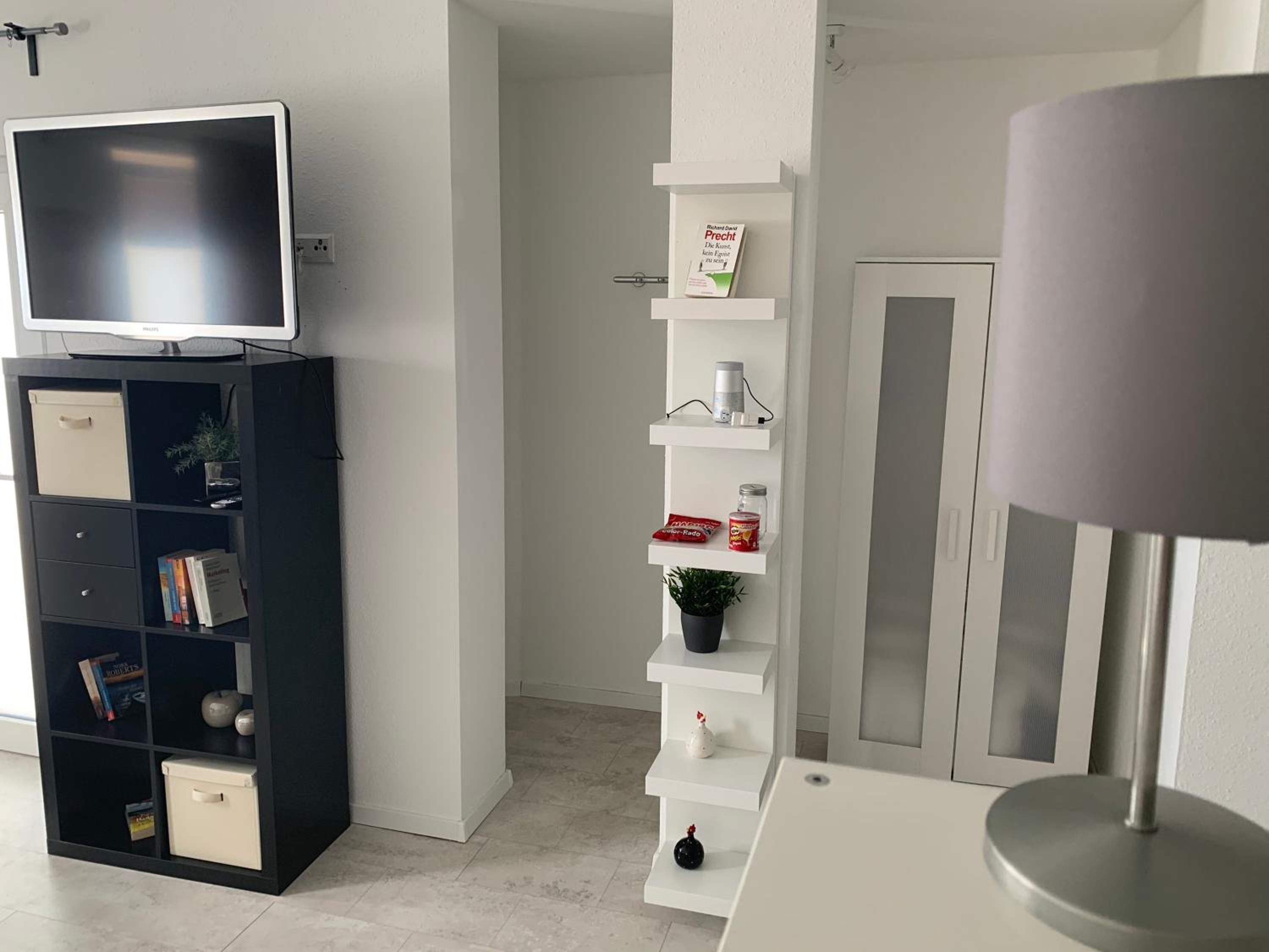One-Bedroom Apartment - Photo 5