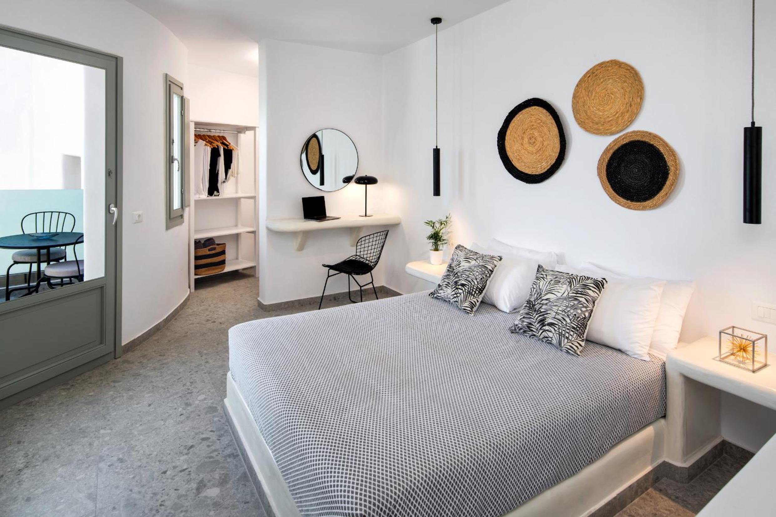 Deluxe Suite with Sea View