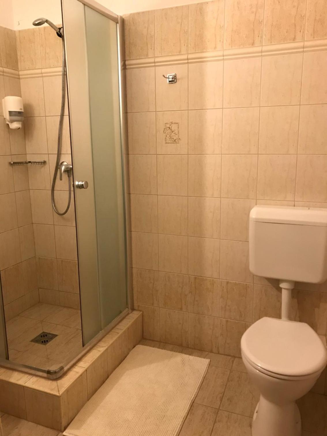 Triple Room with Shower - Photo 3