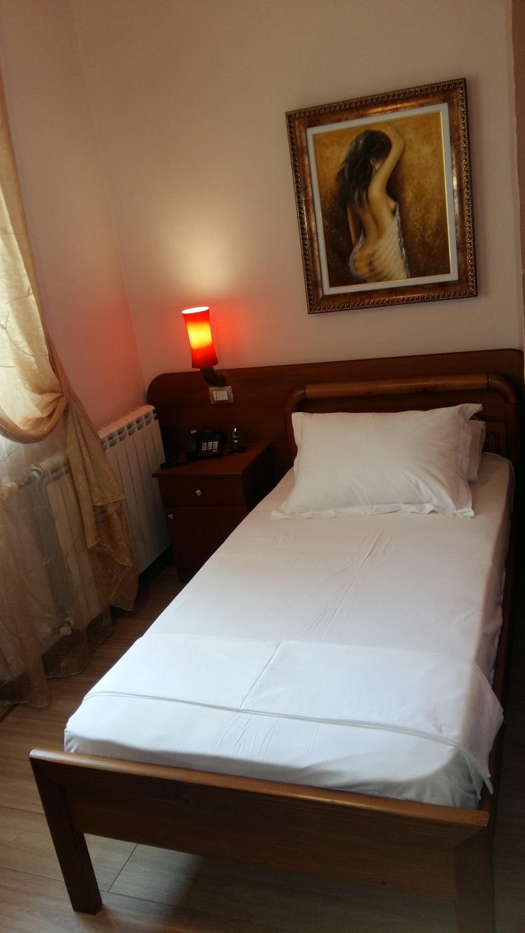 Single Room with Balcony photo 1