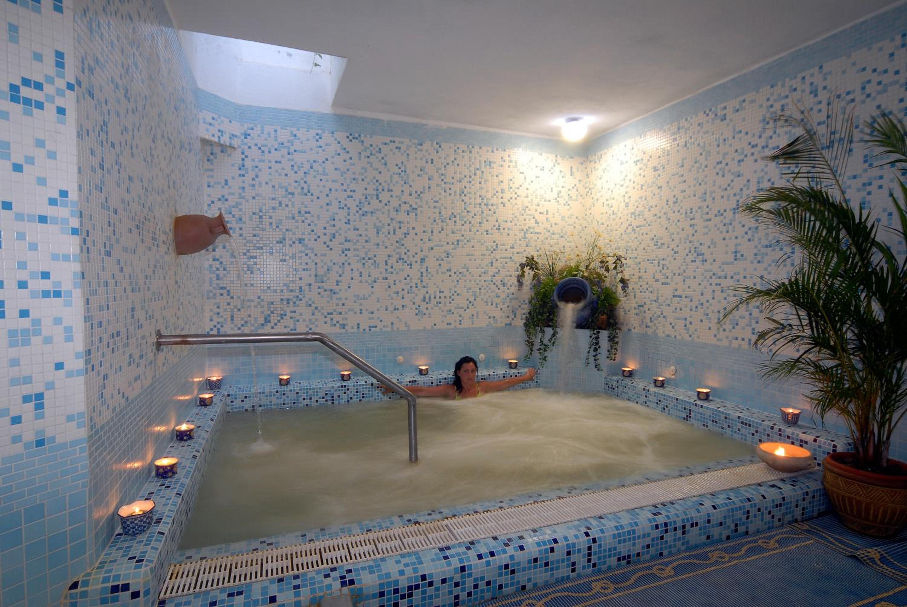 Double Room With Spa Package photo 2