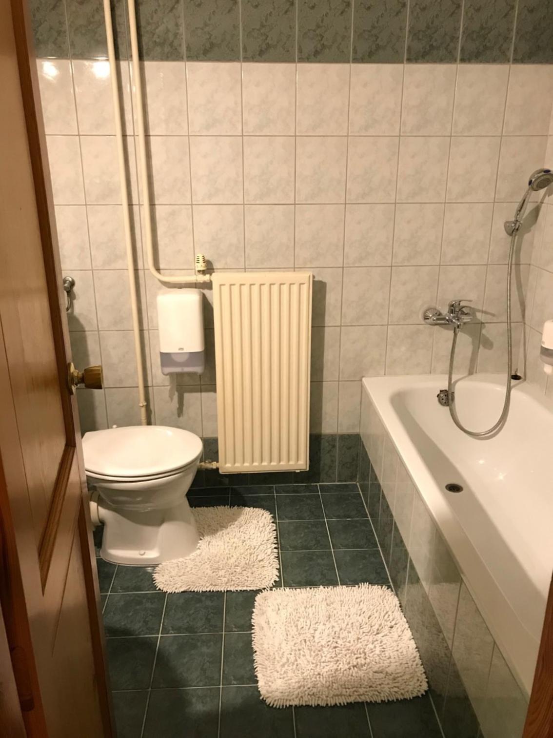 Triple Room with Bath - Photo 2
