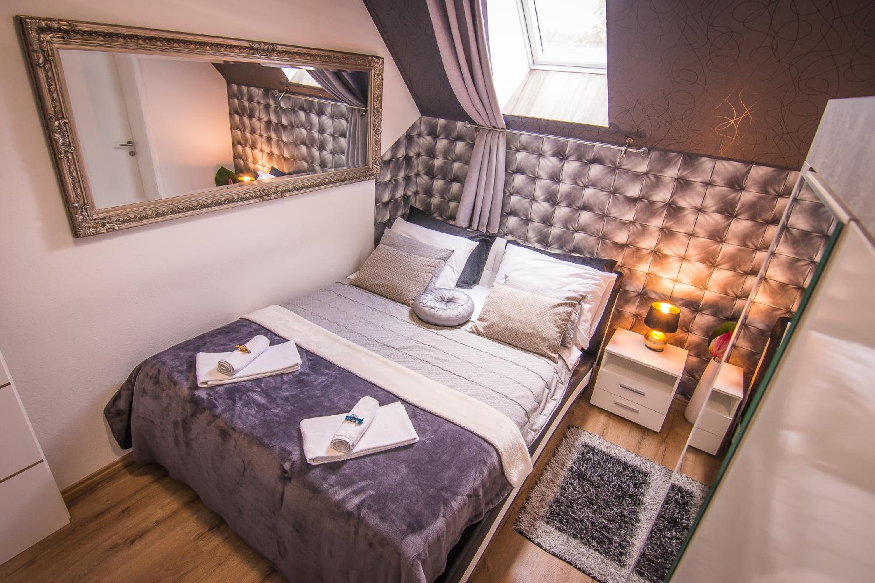 Standard Double Room - Photo 1