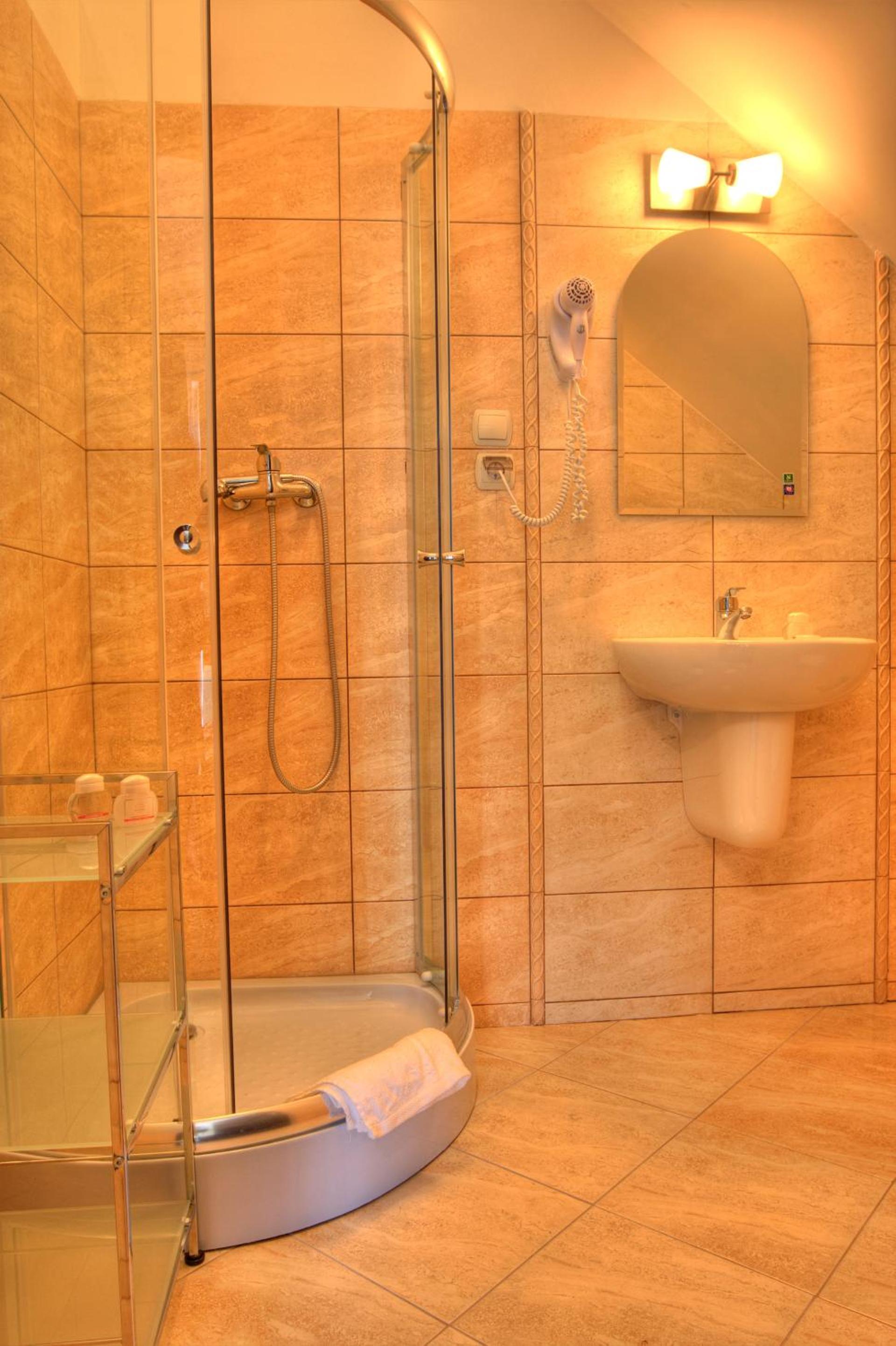 Budget Twin Room photo 2