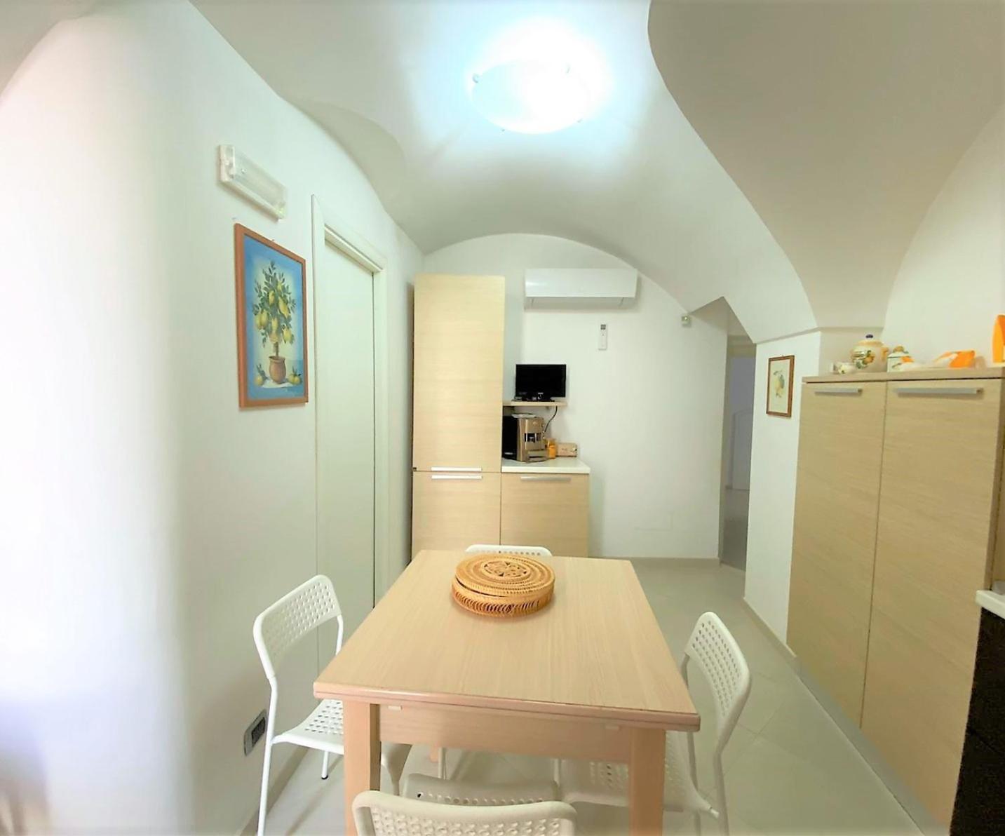 One-Bedroom House photo 3