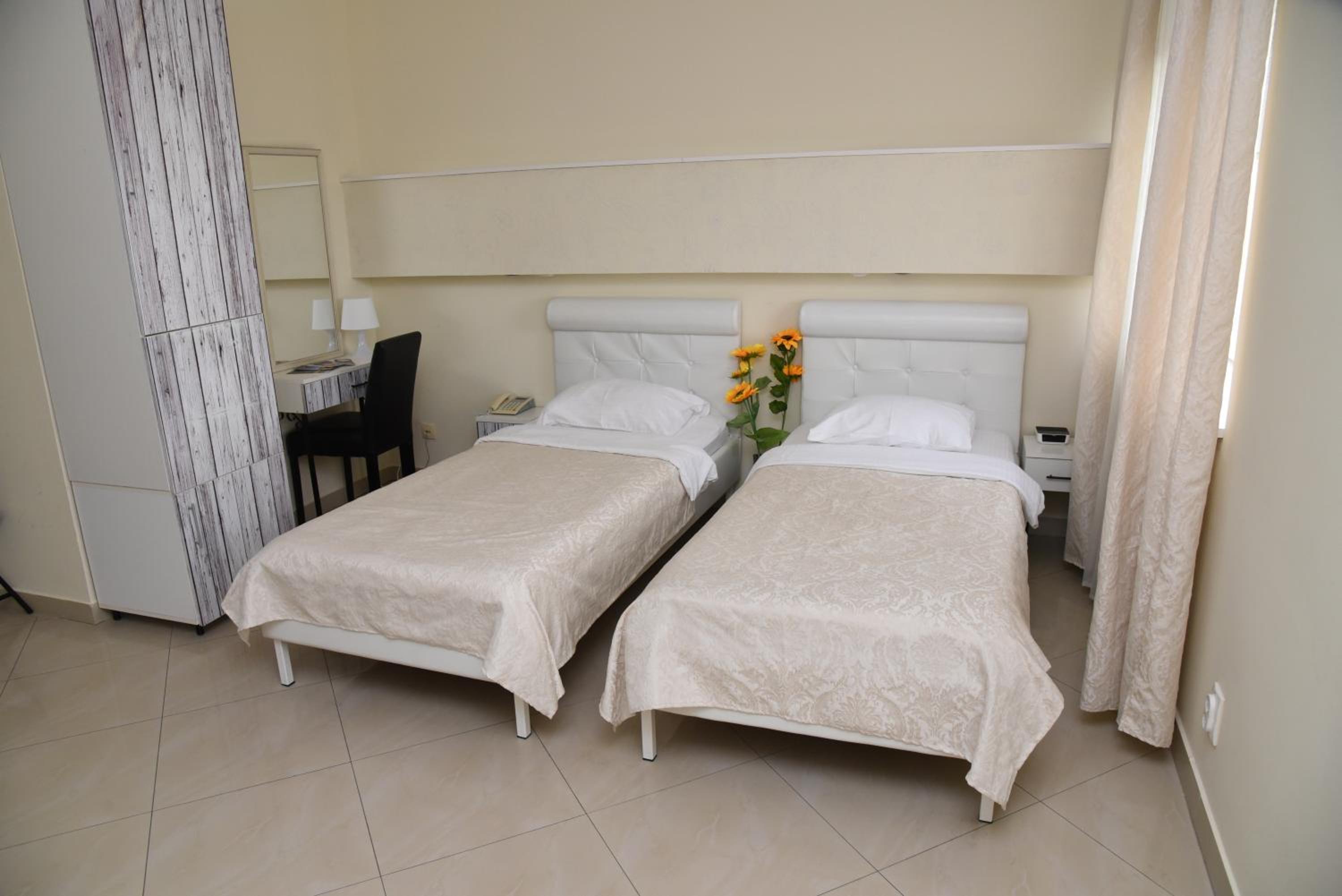 Economy Double or Twin Room - Photo 5