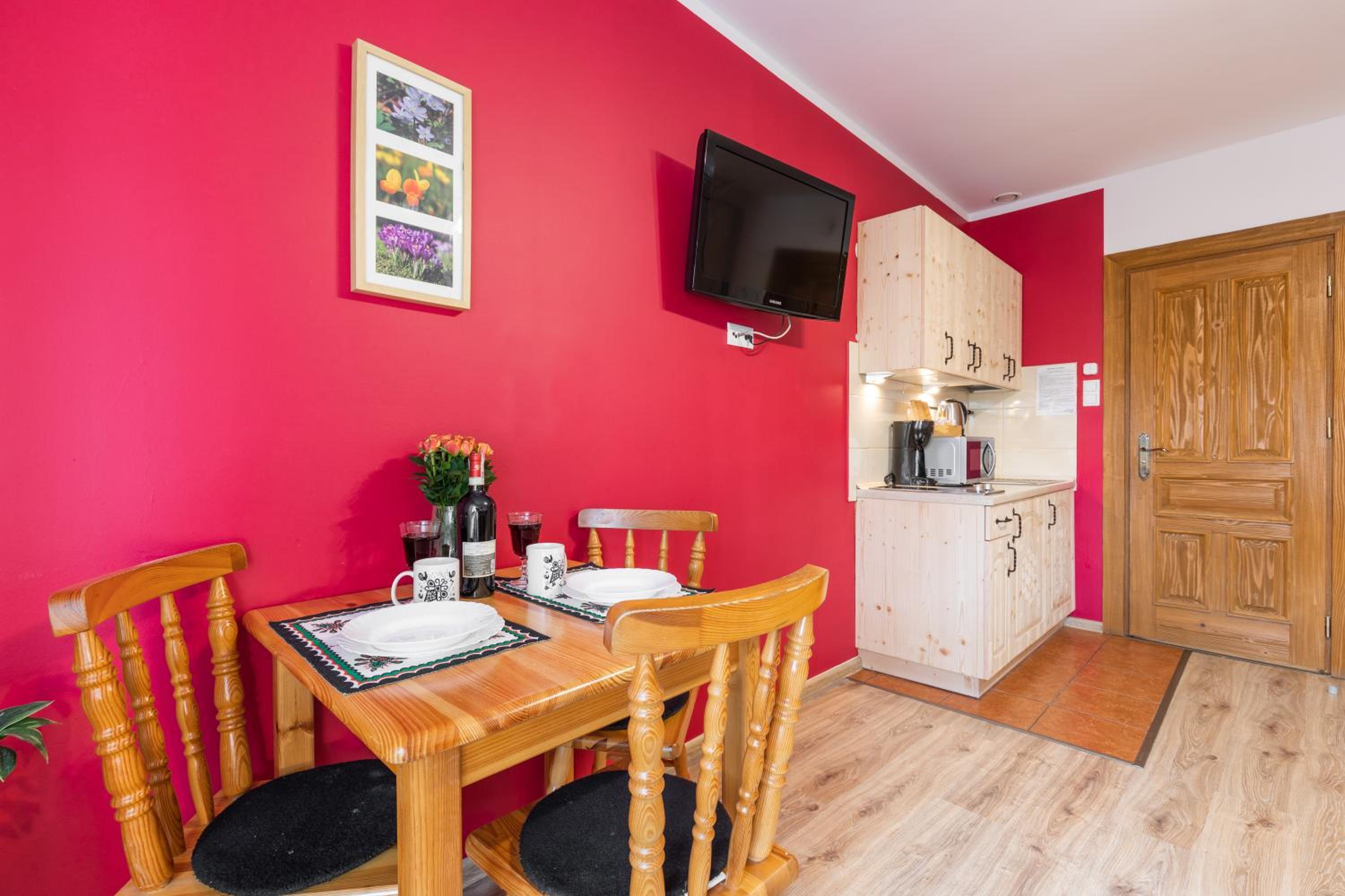 Studio (3 Adults) - Photo 9