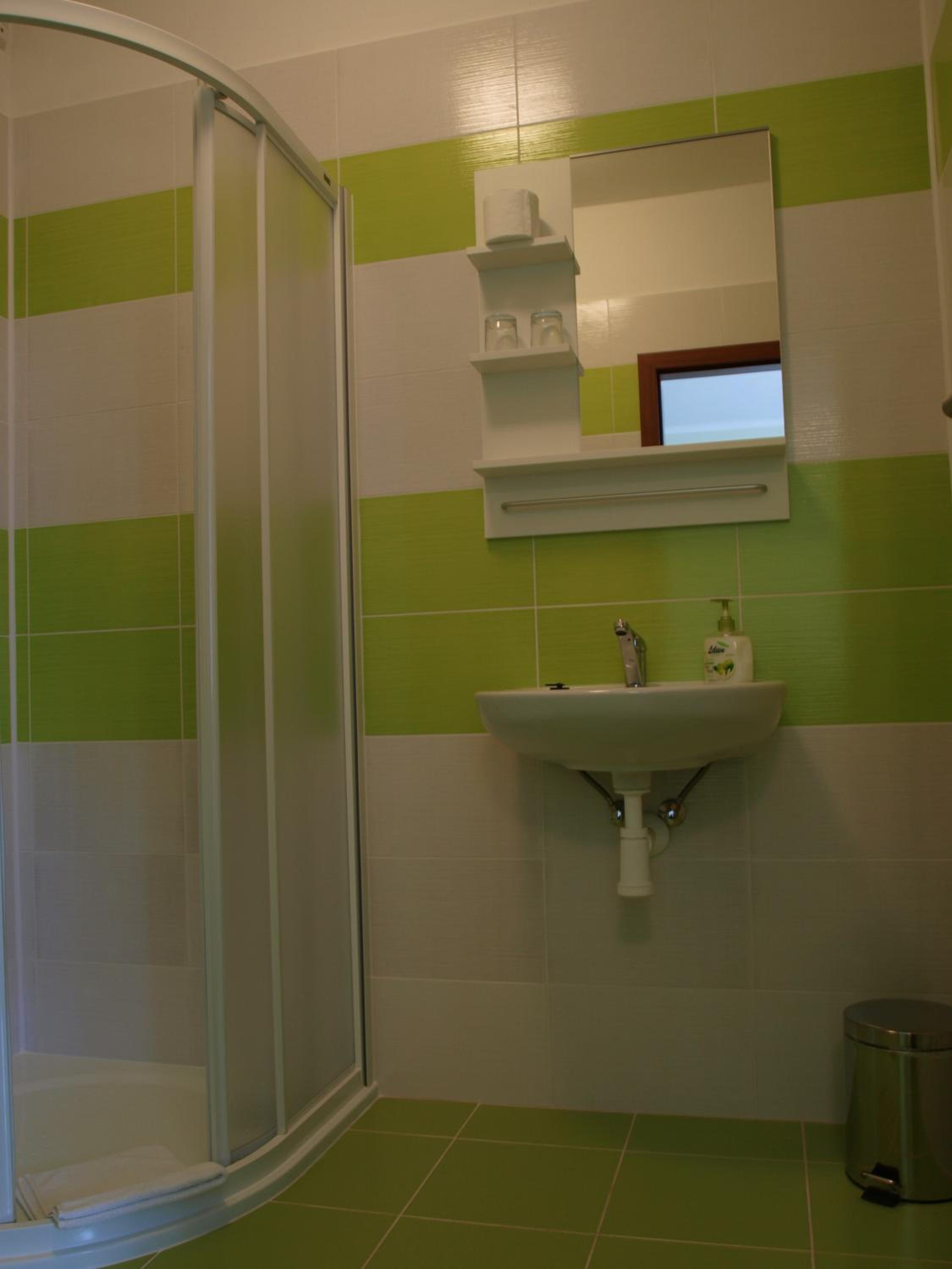 Double or Twin Room - Photo 2