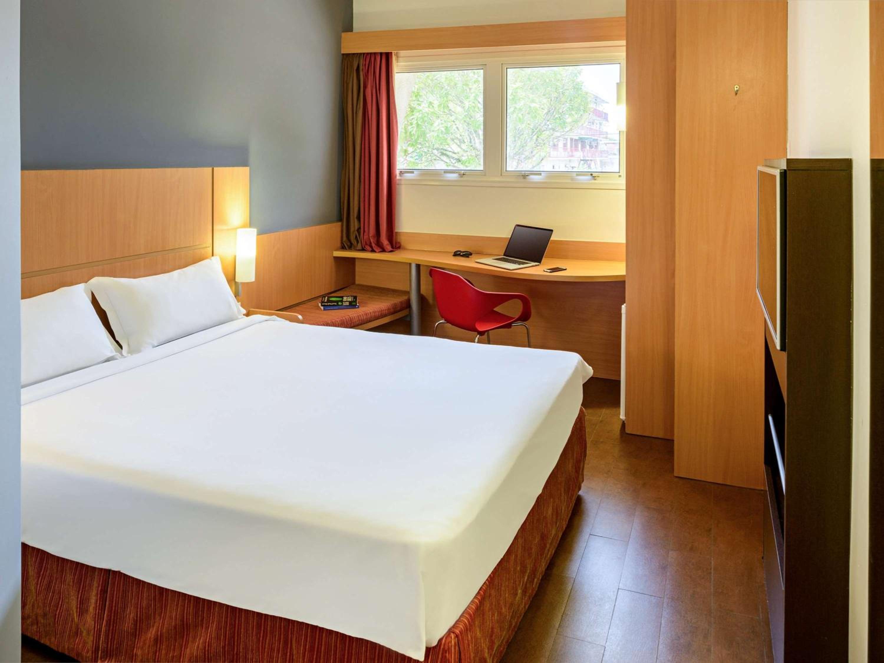 Double Room - Disability Access photo 1
