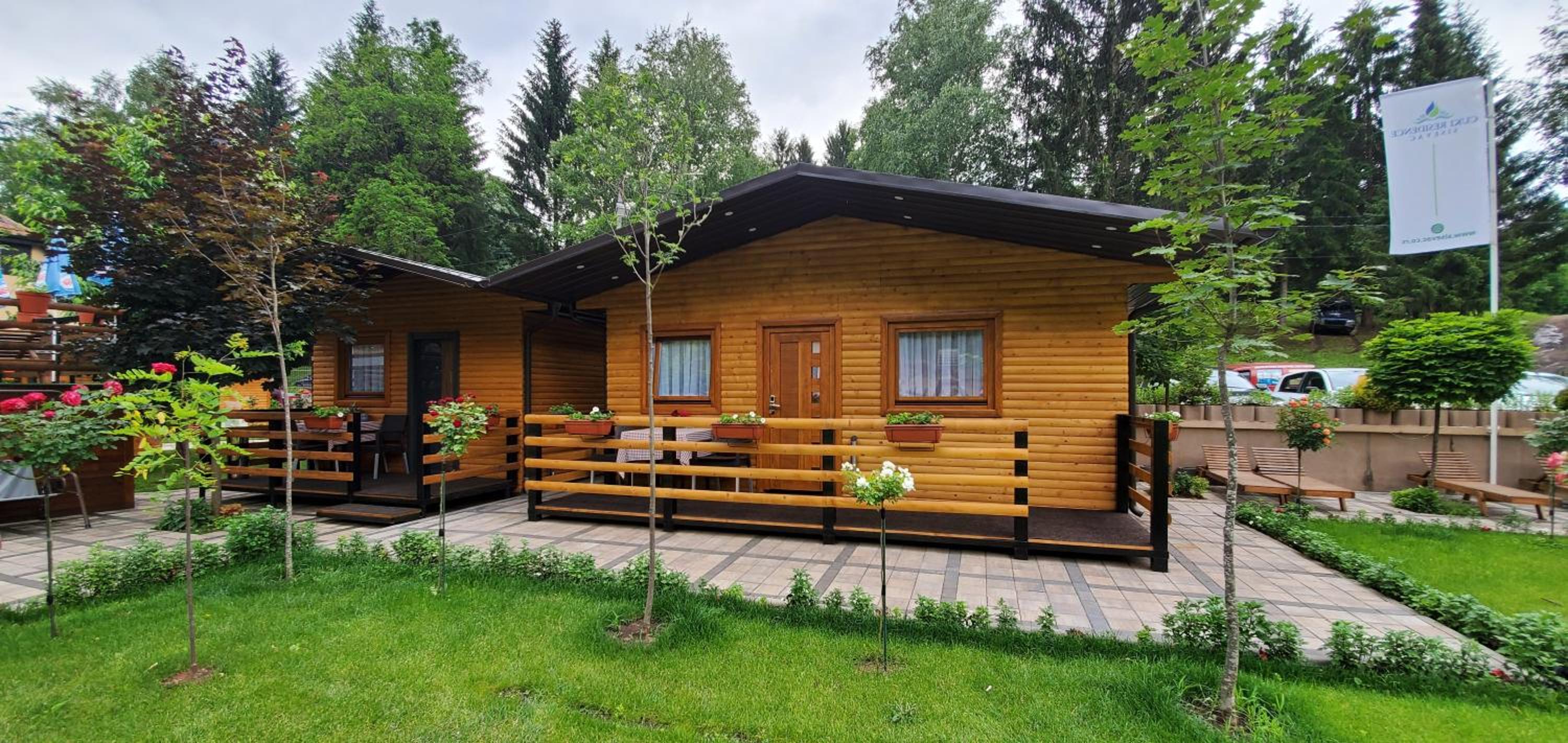 Deluxe Bungalow with Garden View photo 3