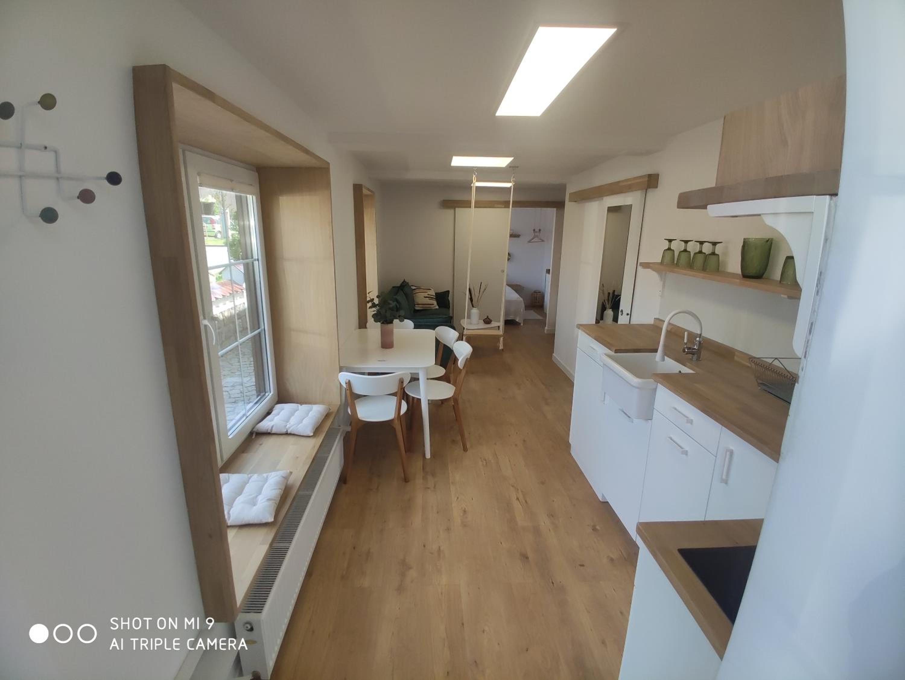 One-Bedroom Apartment - Photo 5