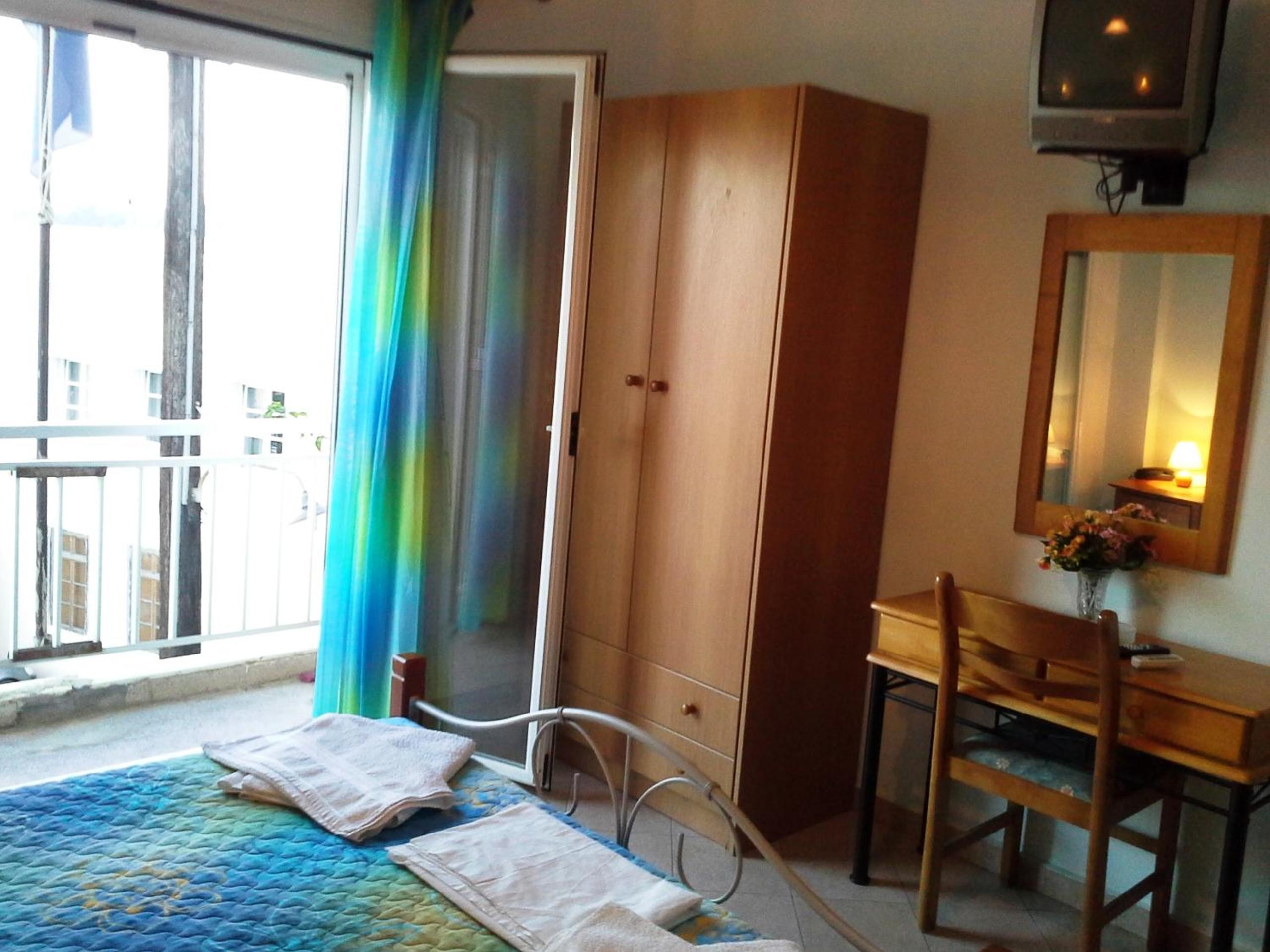 Studio (2 Adults) - Photo 6