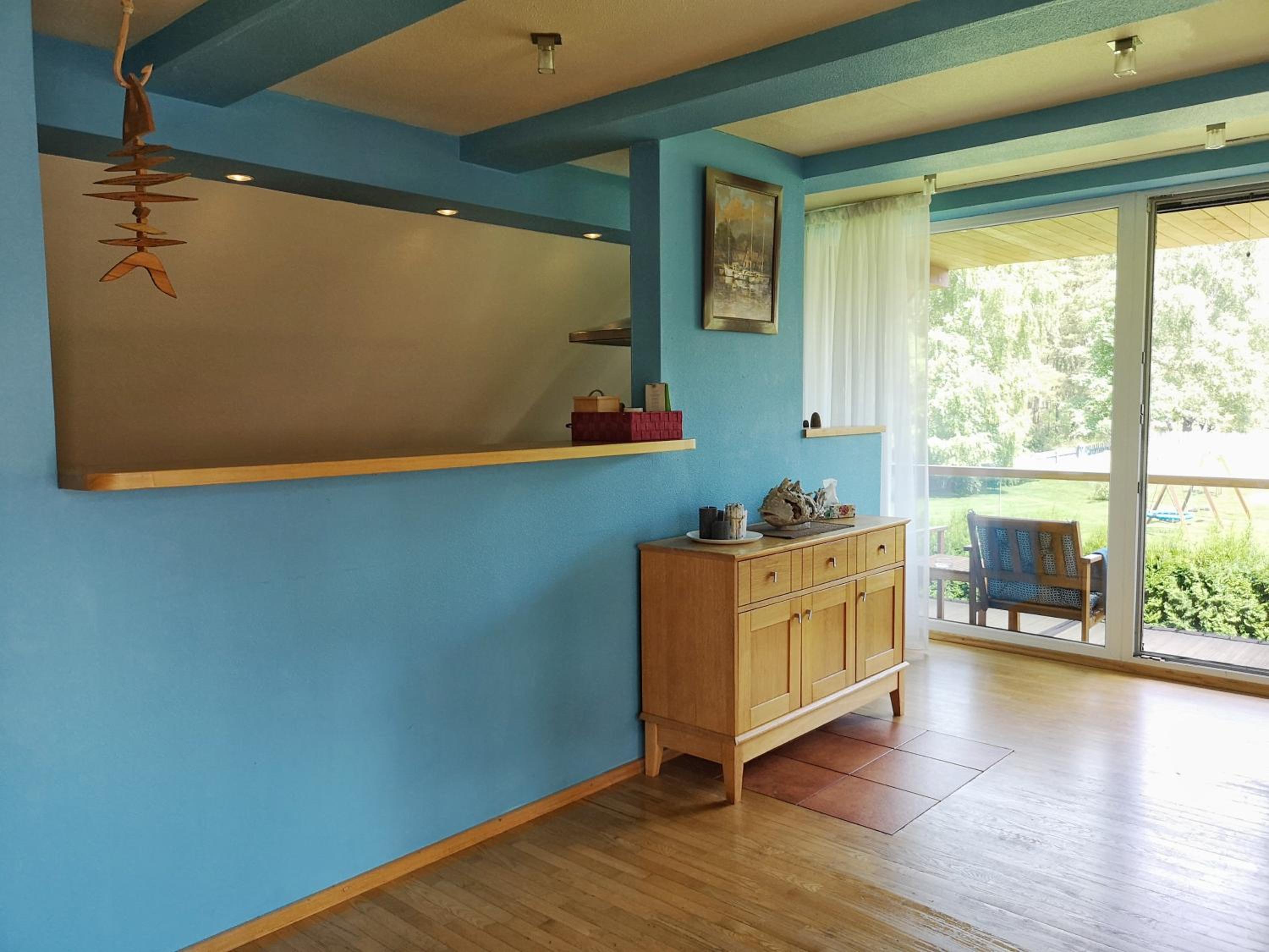 Family Room with Balcony photo 3