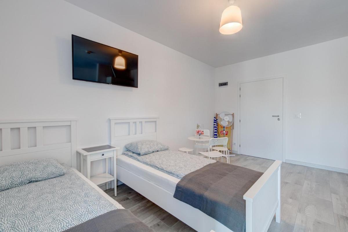 Apartment photo 2