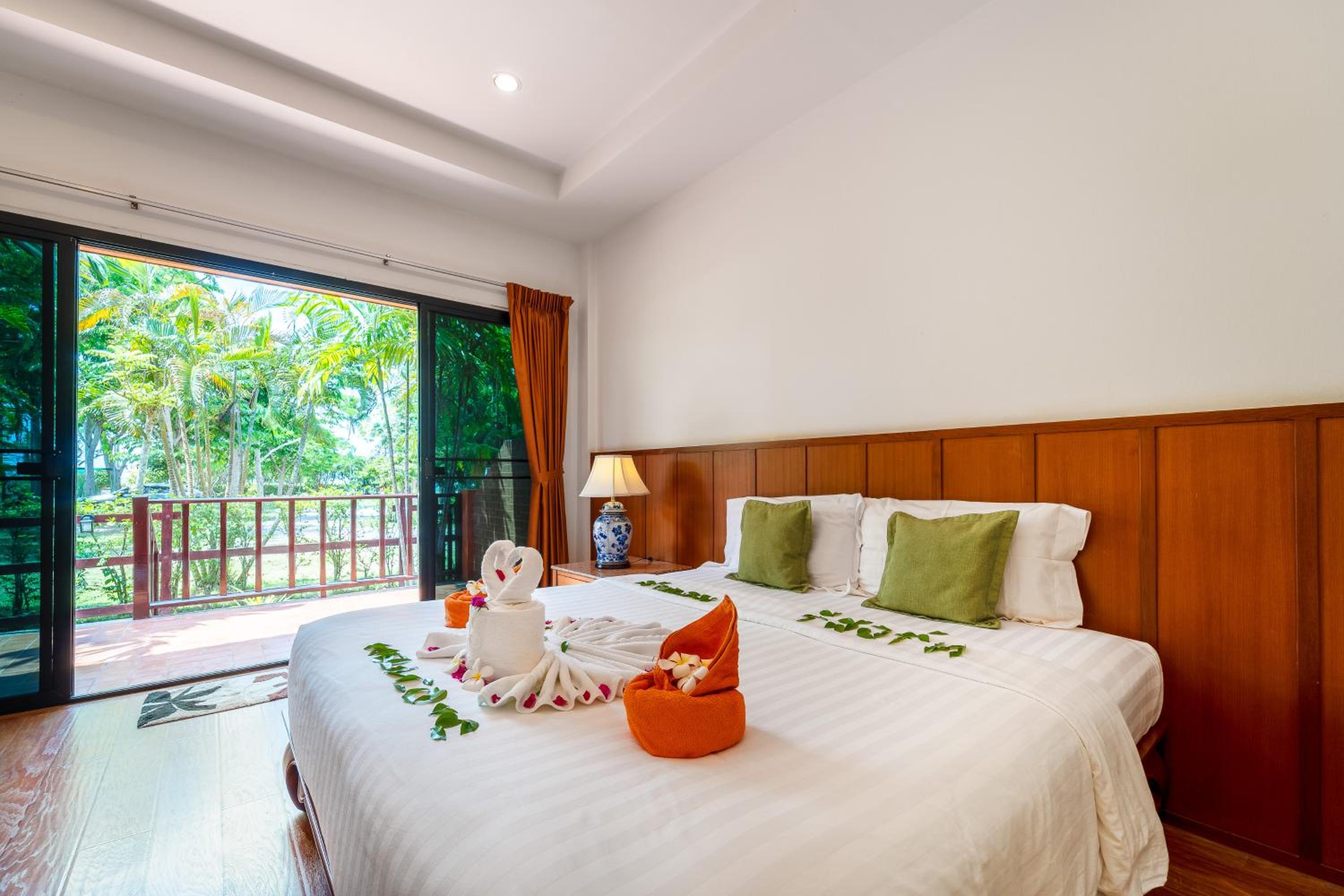 Superior King Room