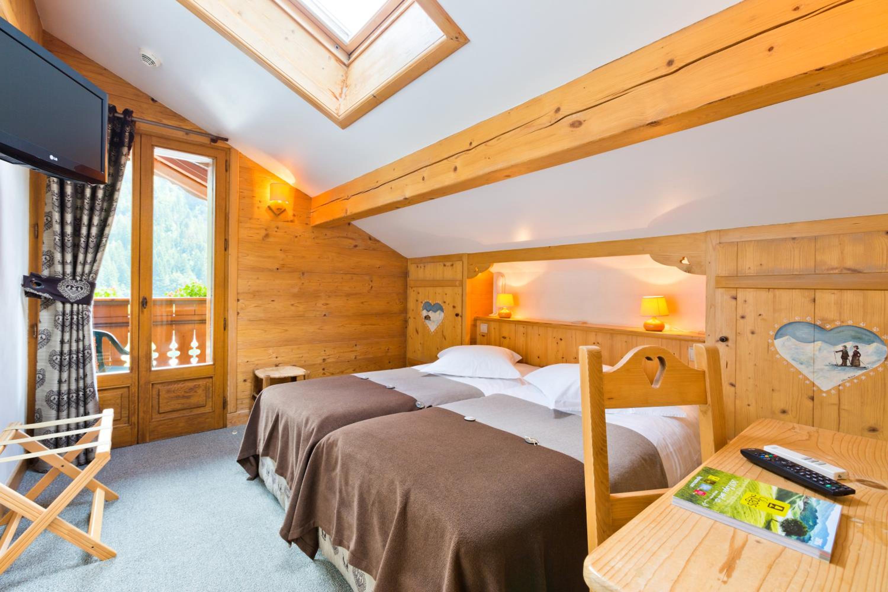 Attic Double Room with balcony - Photo 5