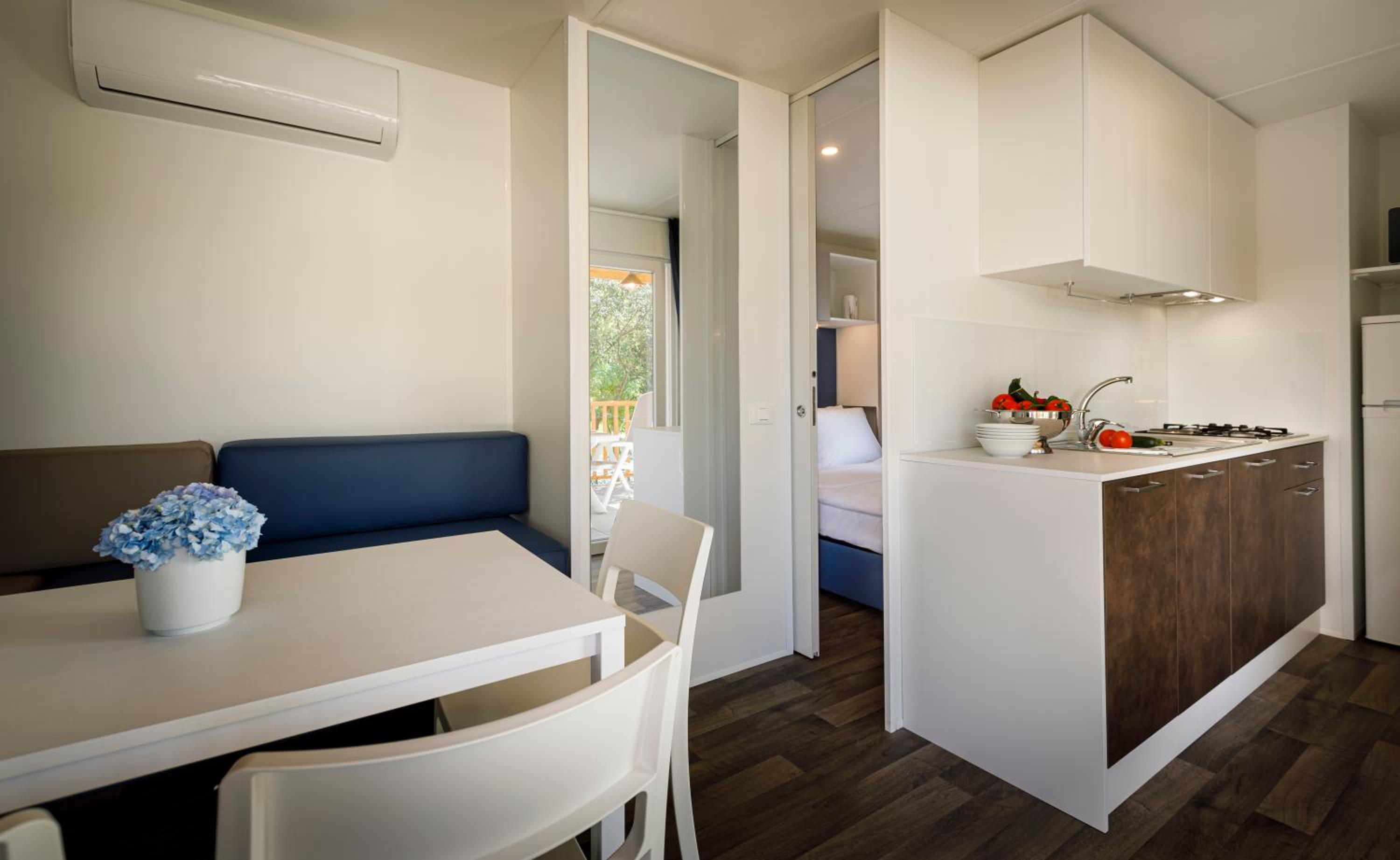 Superior Mobile Home - Photo 7