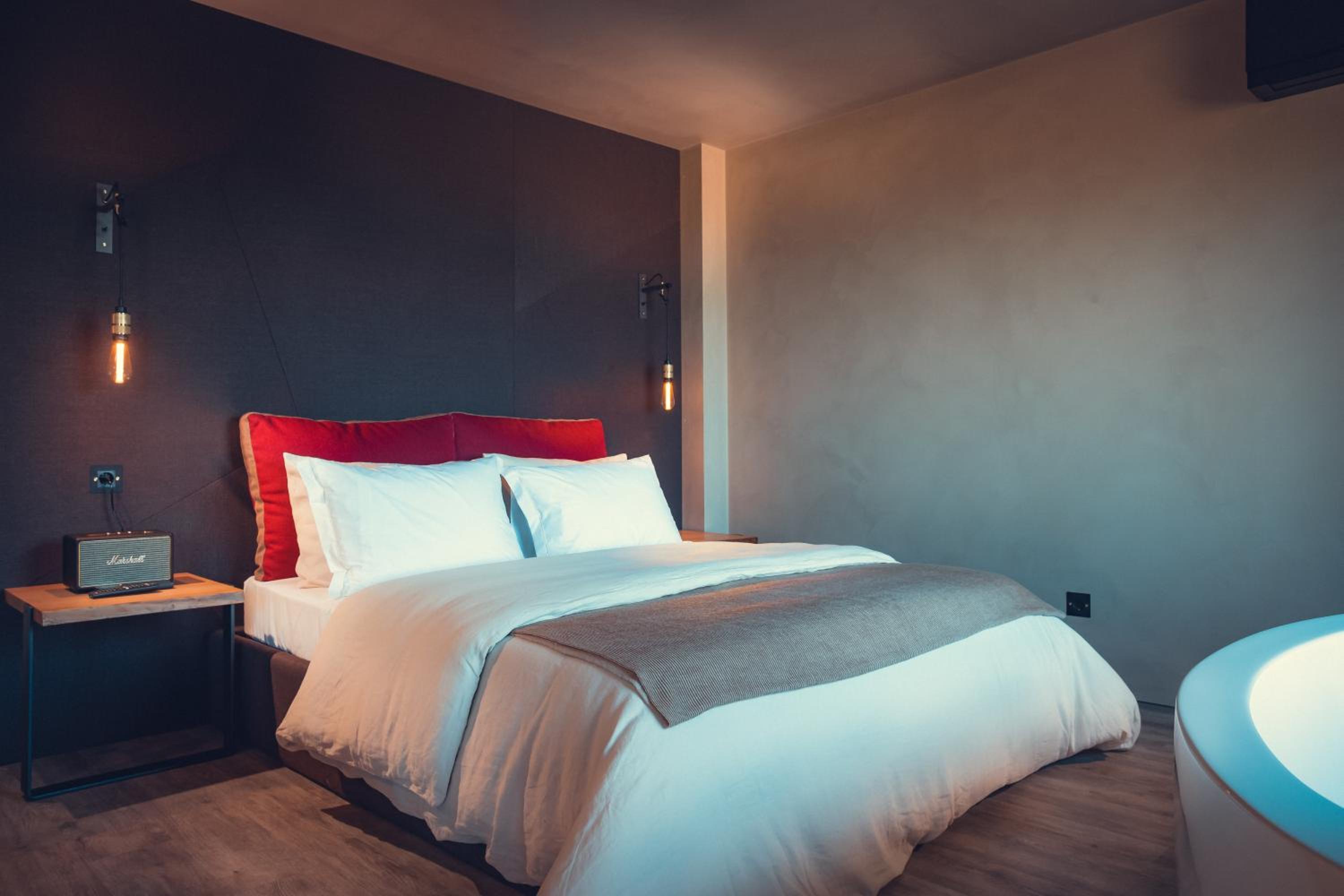 Deluxe Double Room with Terrace - Photo 6