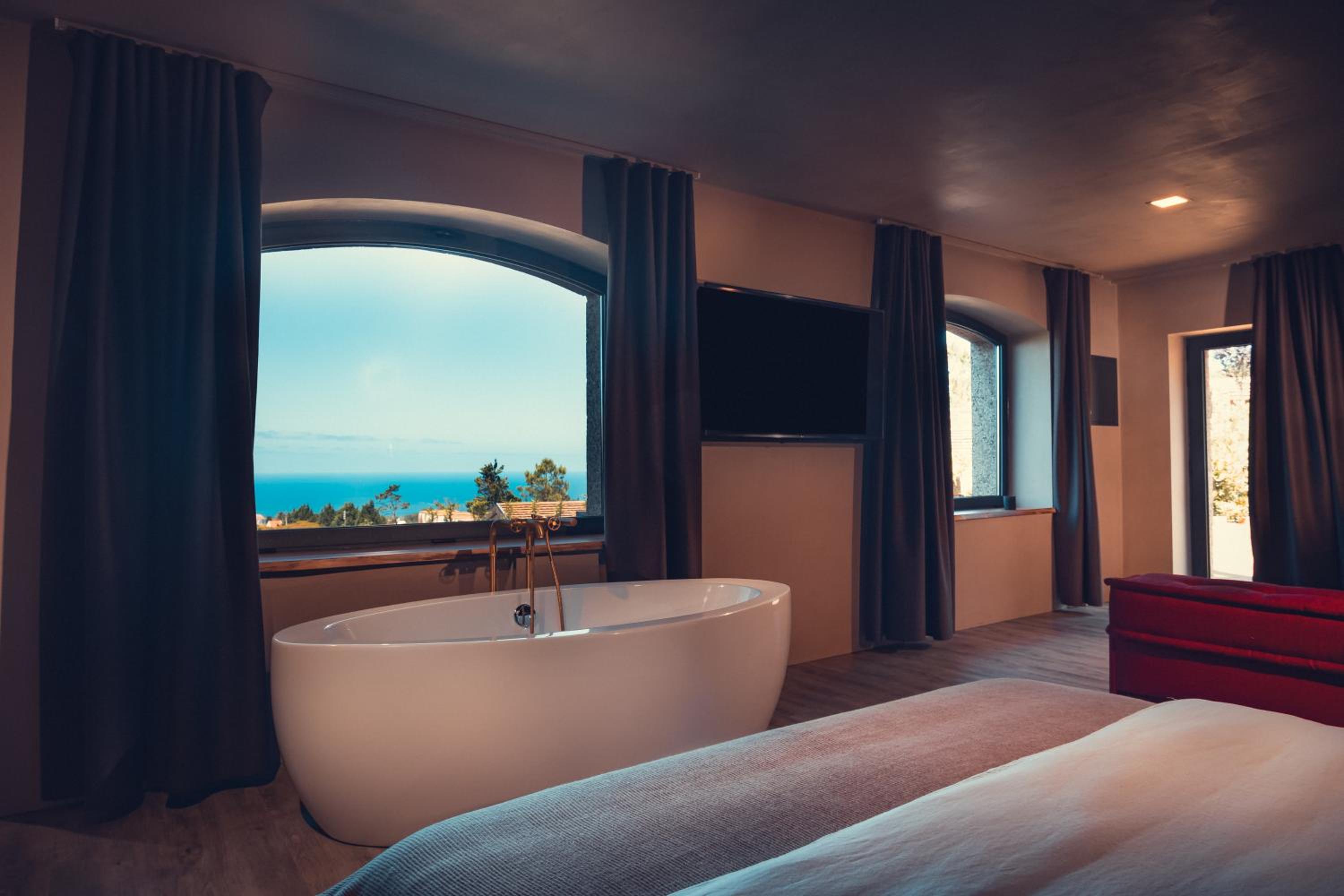 Deluxe Double Room with Terrace - Photo 1