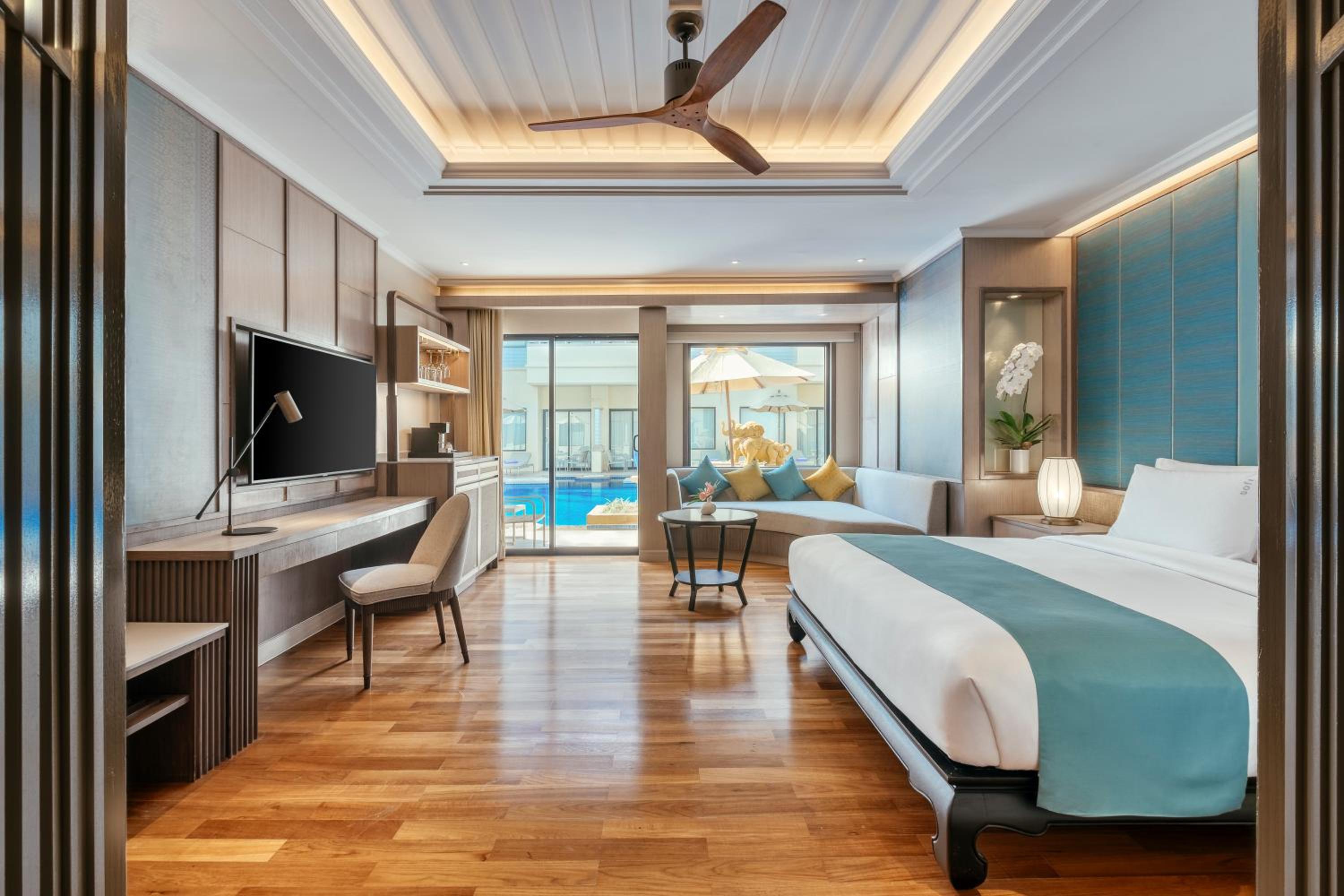 Premium King Villa with Pool Access - Adults Only - Photo 1