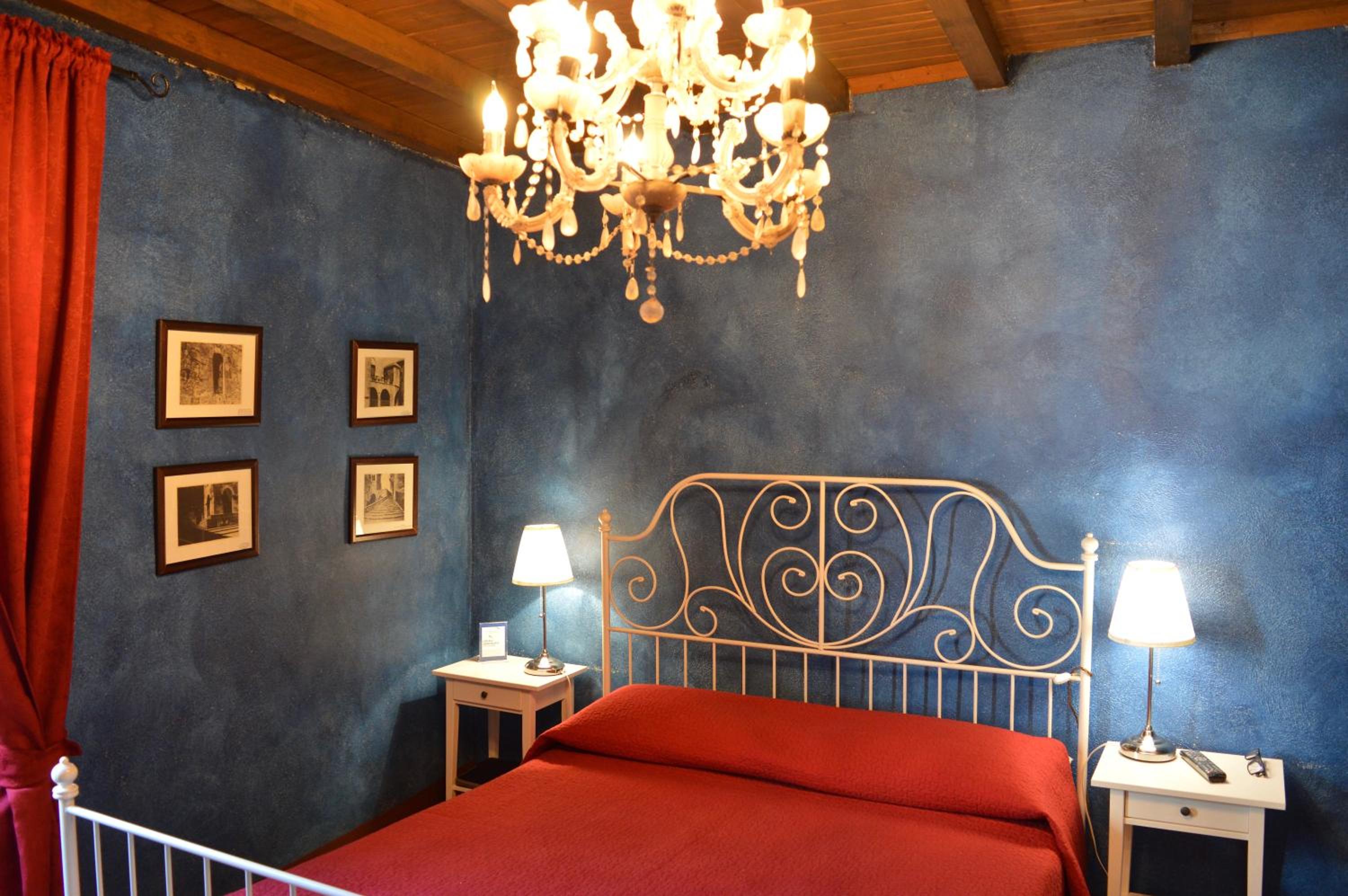 Double Room with Private Bathroom photo 3
