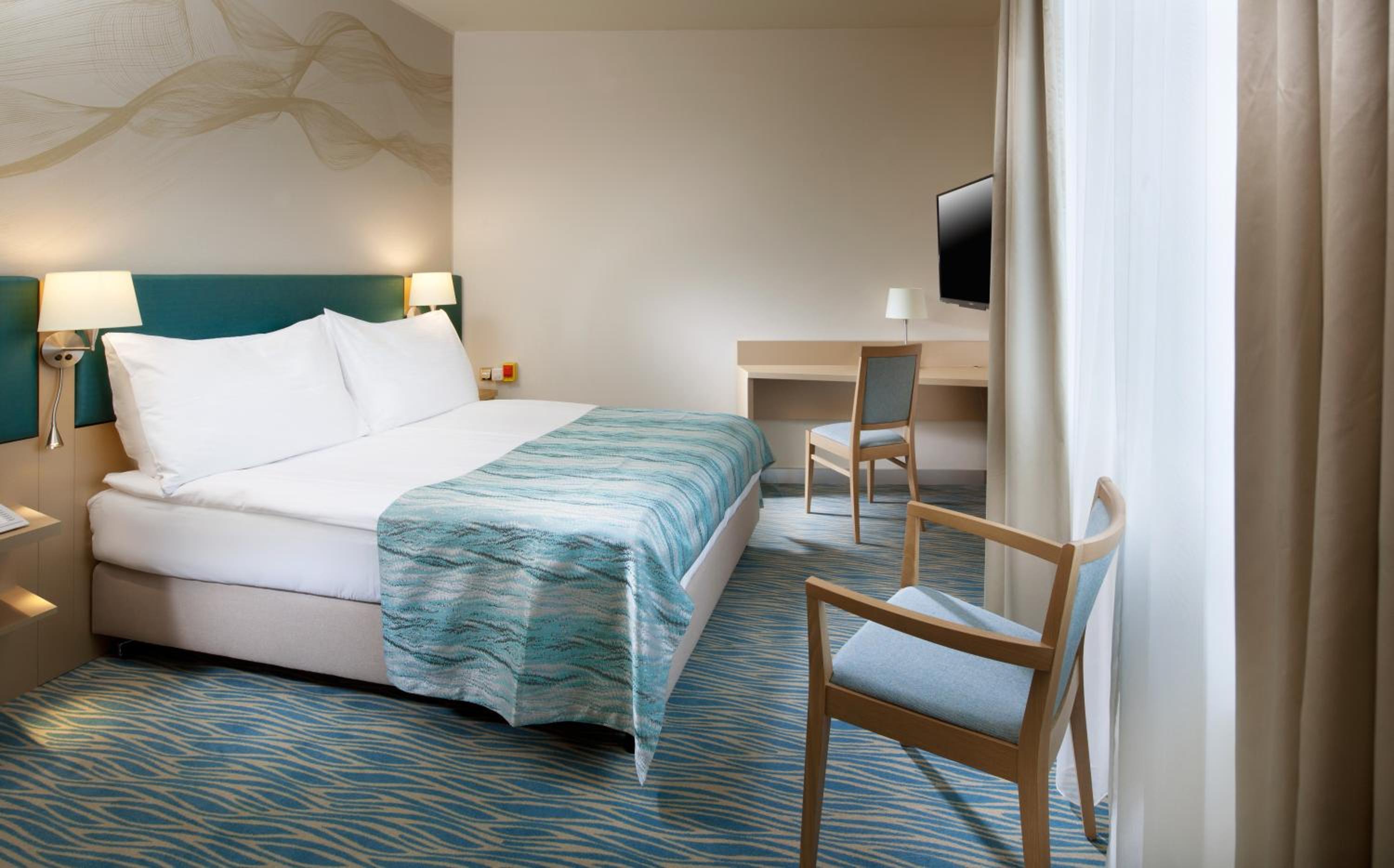 Standard King Room - Accessible