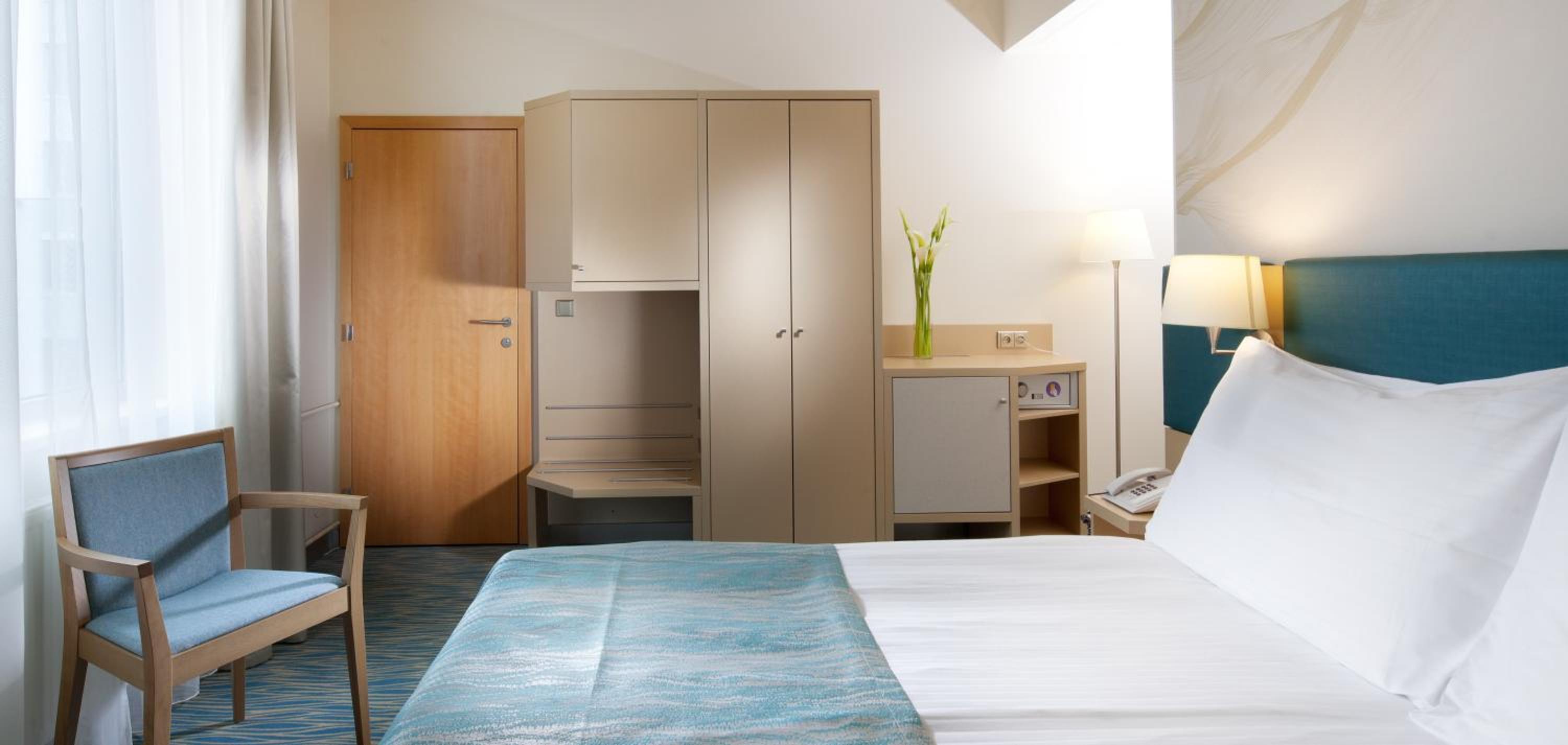 Standard King Room - Accessible