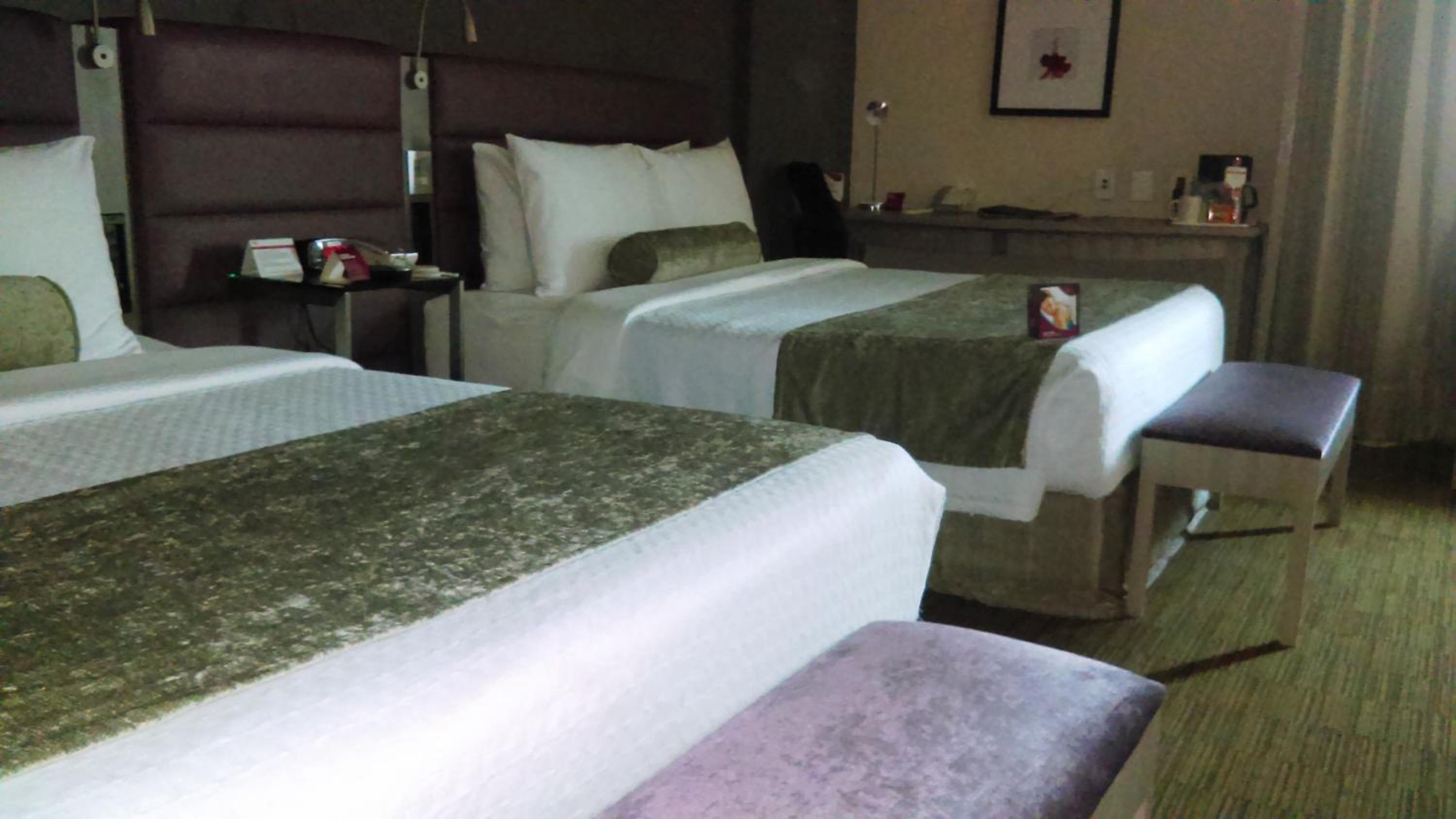 Standard Double Room with Two Double Beds - Photo 2