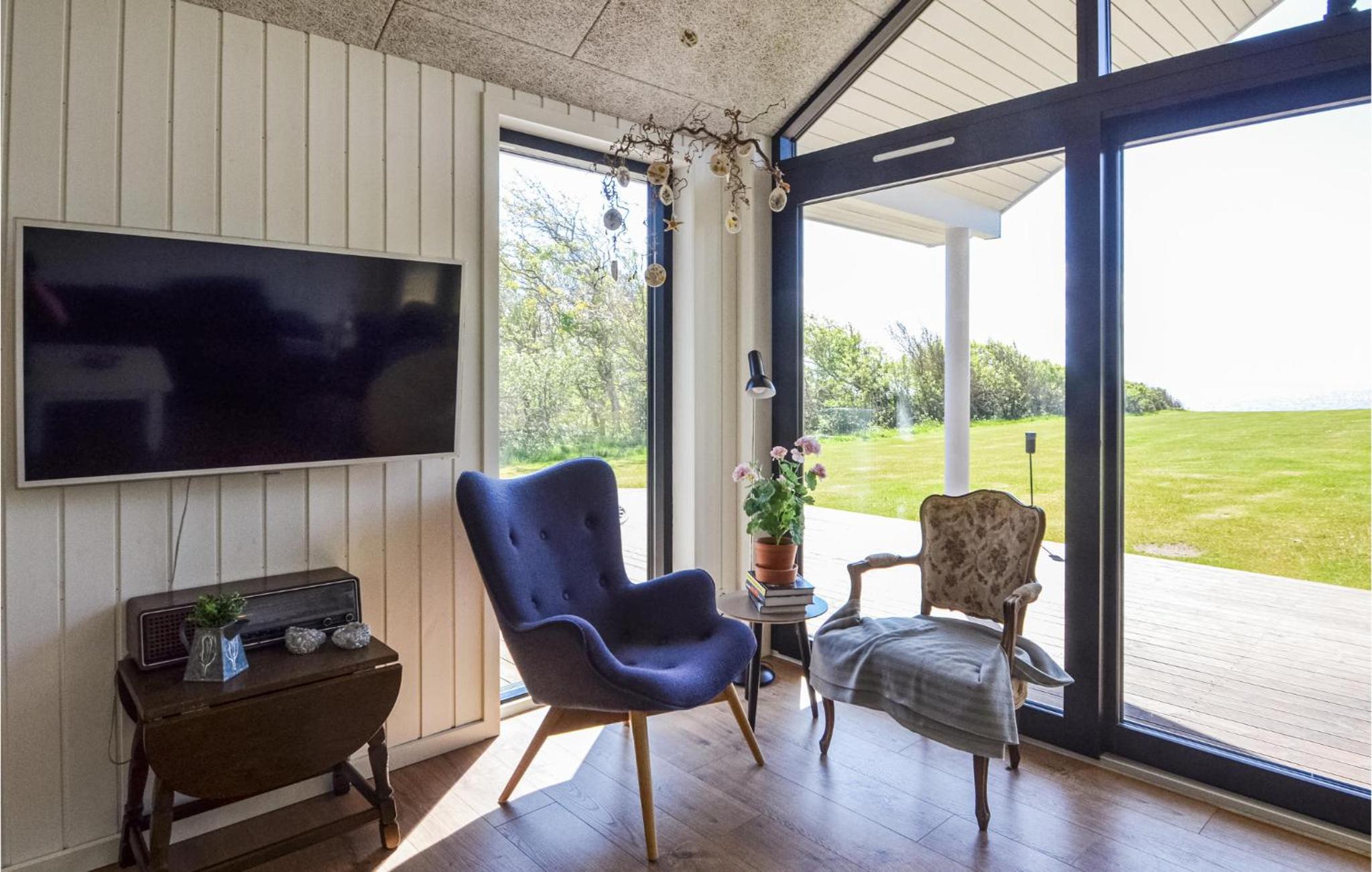 Four-Bedroom Vacation Home photo 1