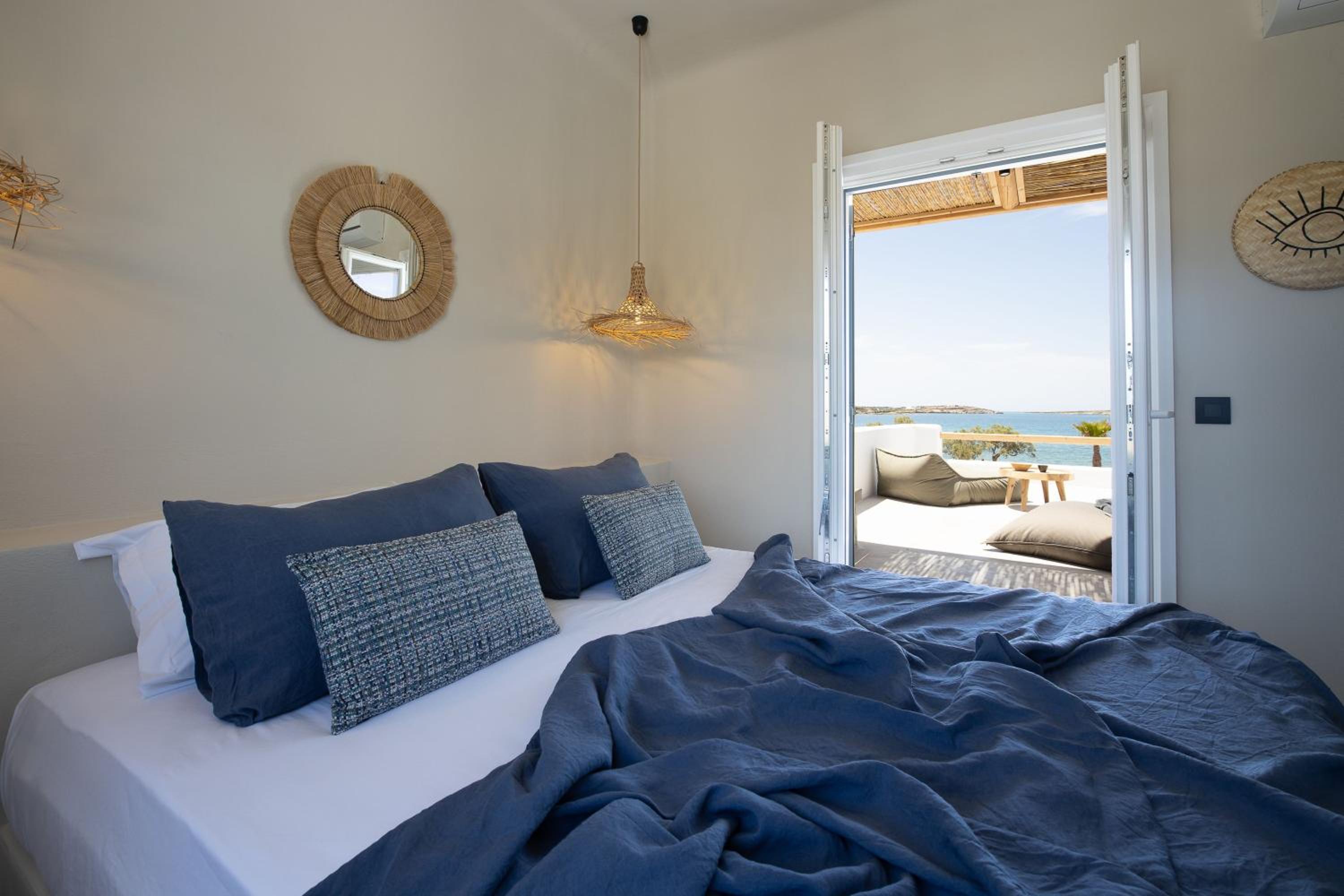 One-Bedroom Apartment - Photo 7
