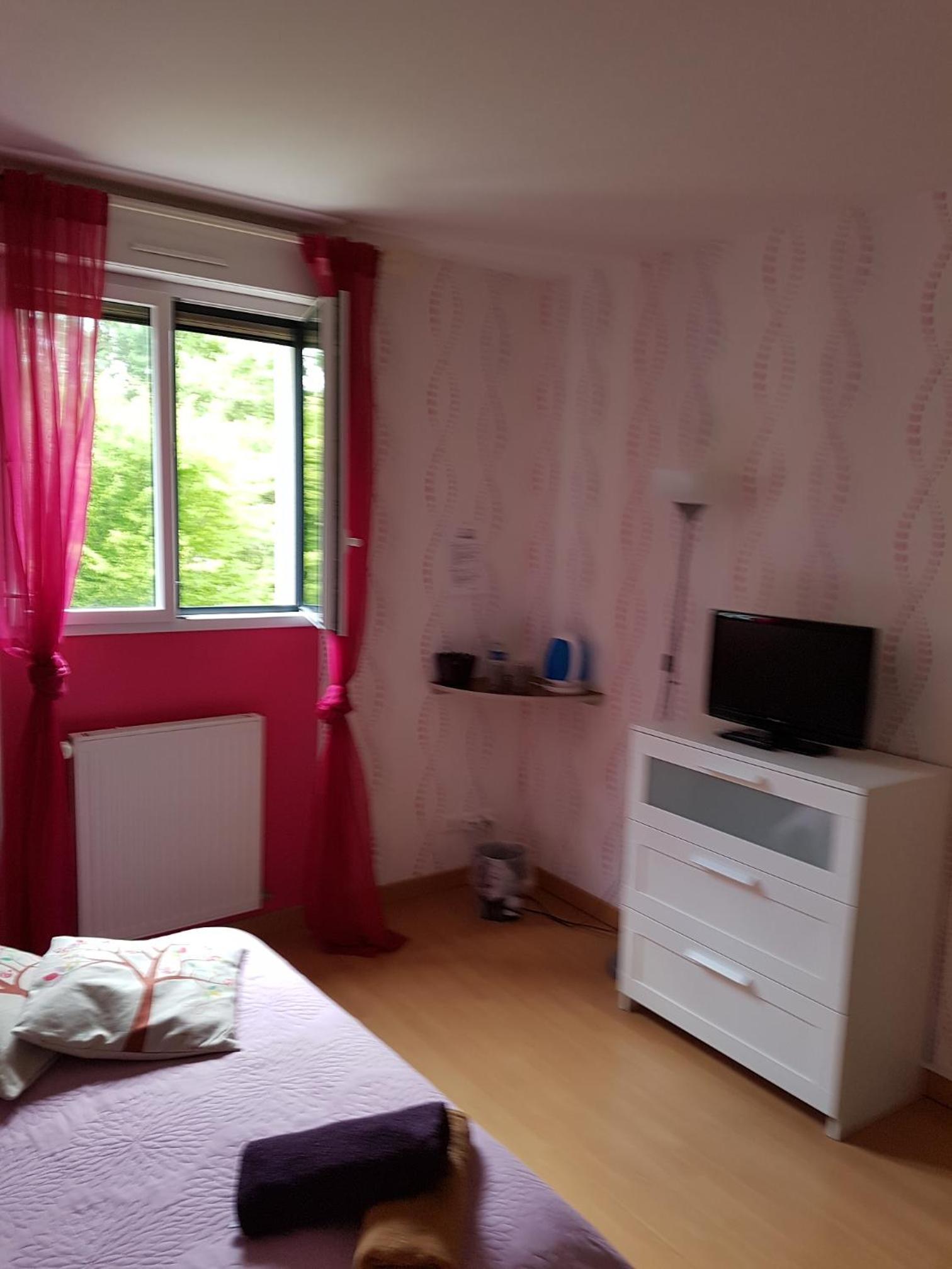 Small Double Room - Photo 3