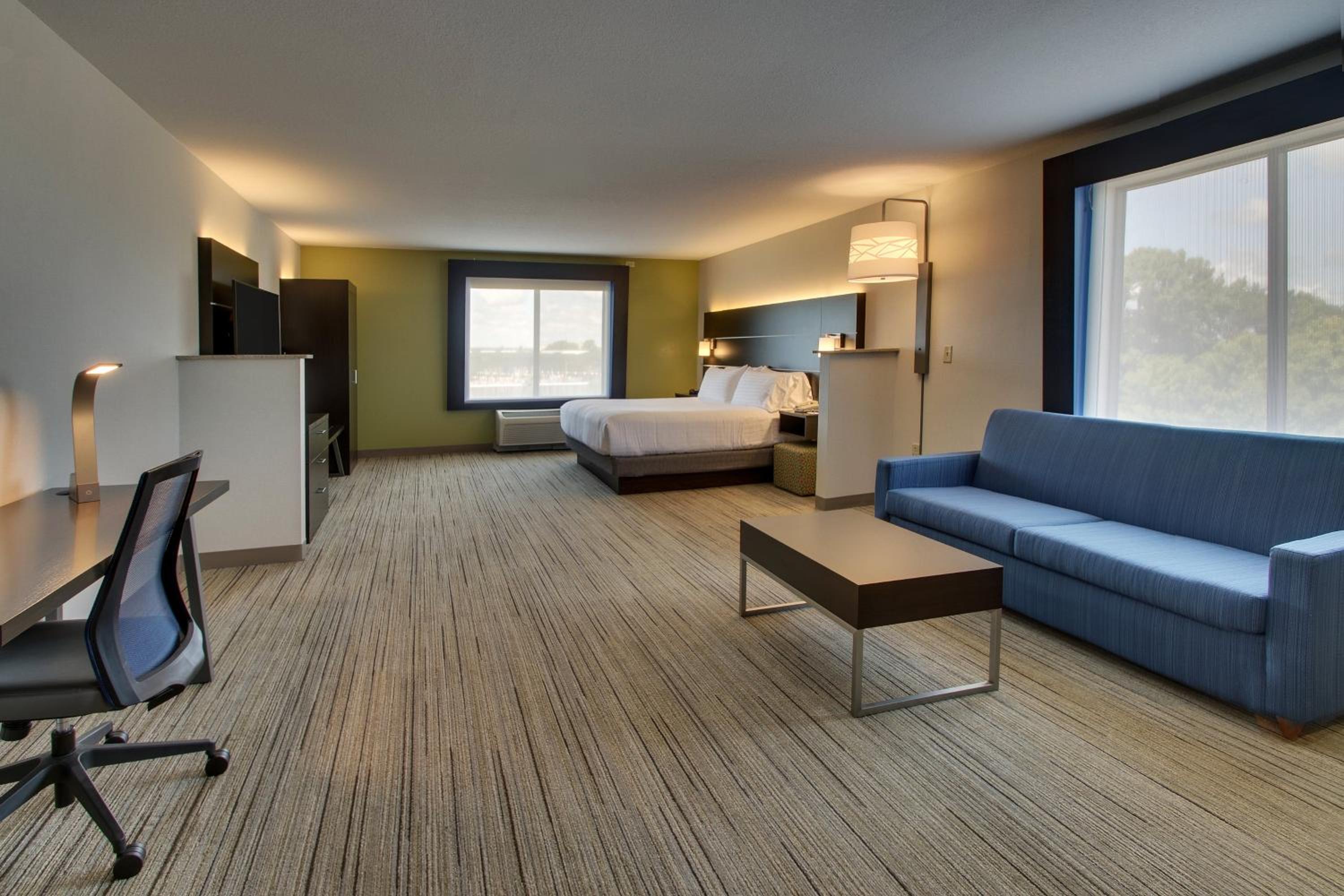 King Suite - Communication Accessible - Photo 1
