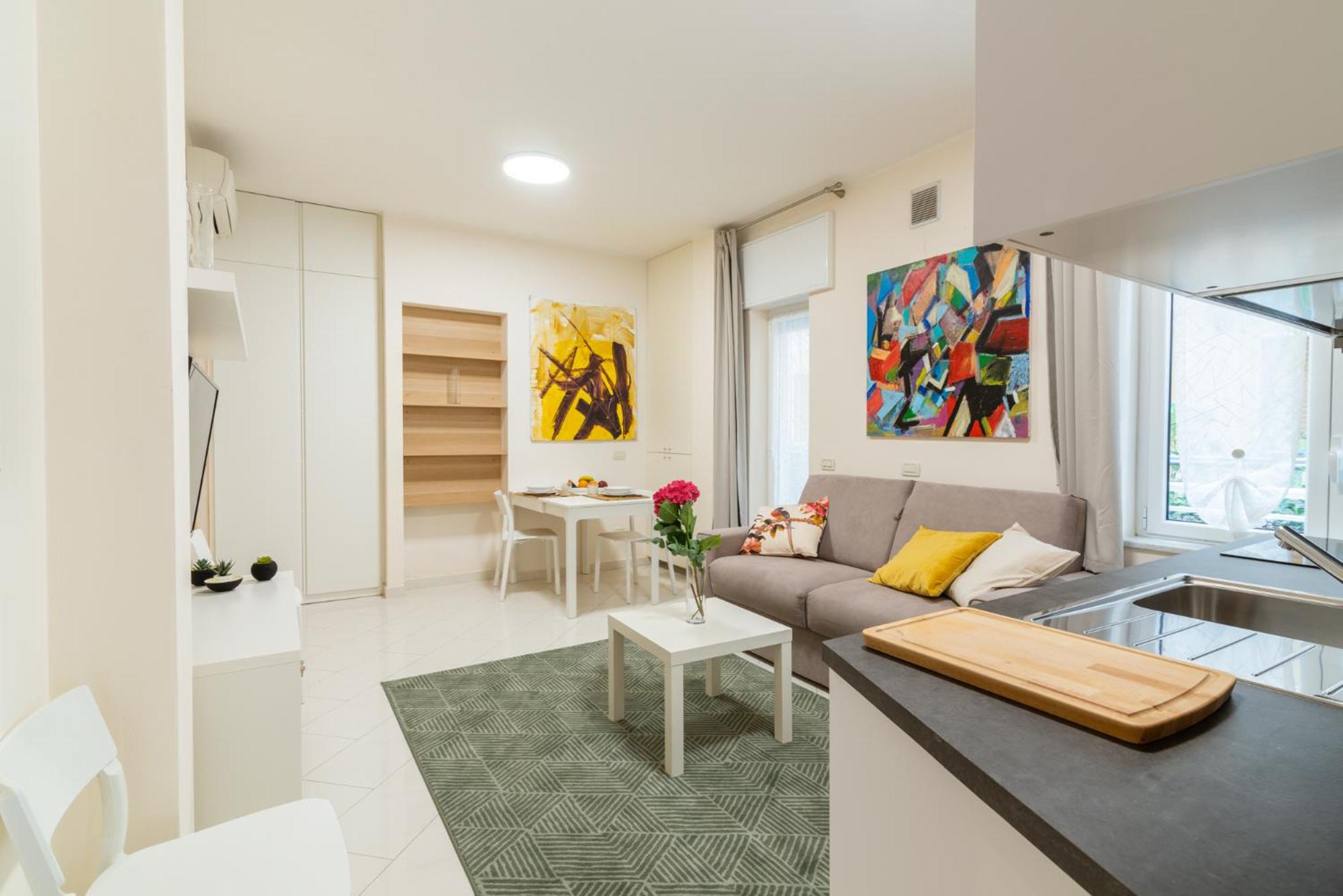One-Bedroom Apartment