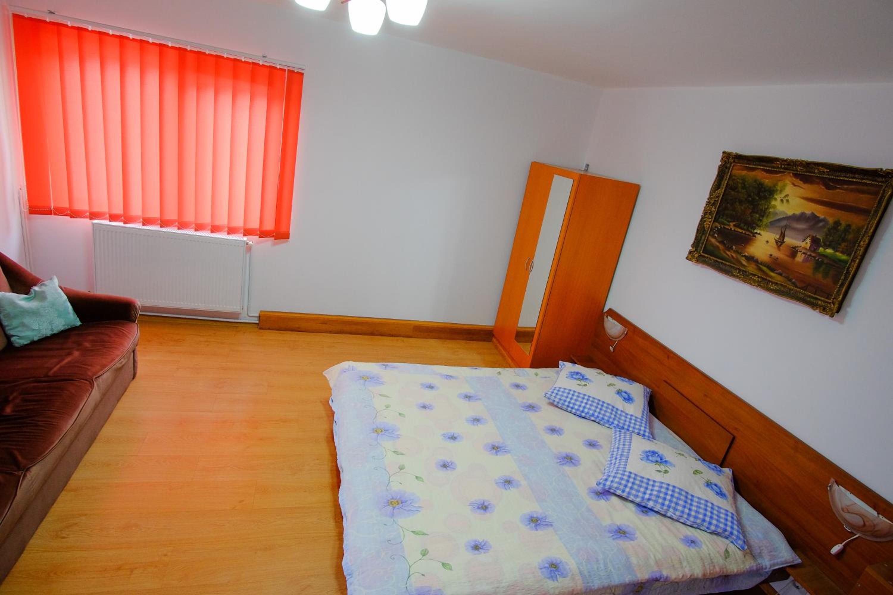 Two-Bedroom Apartment - Photo 8