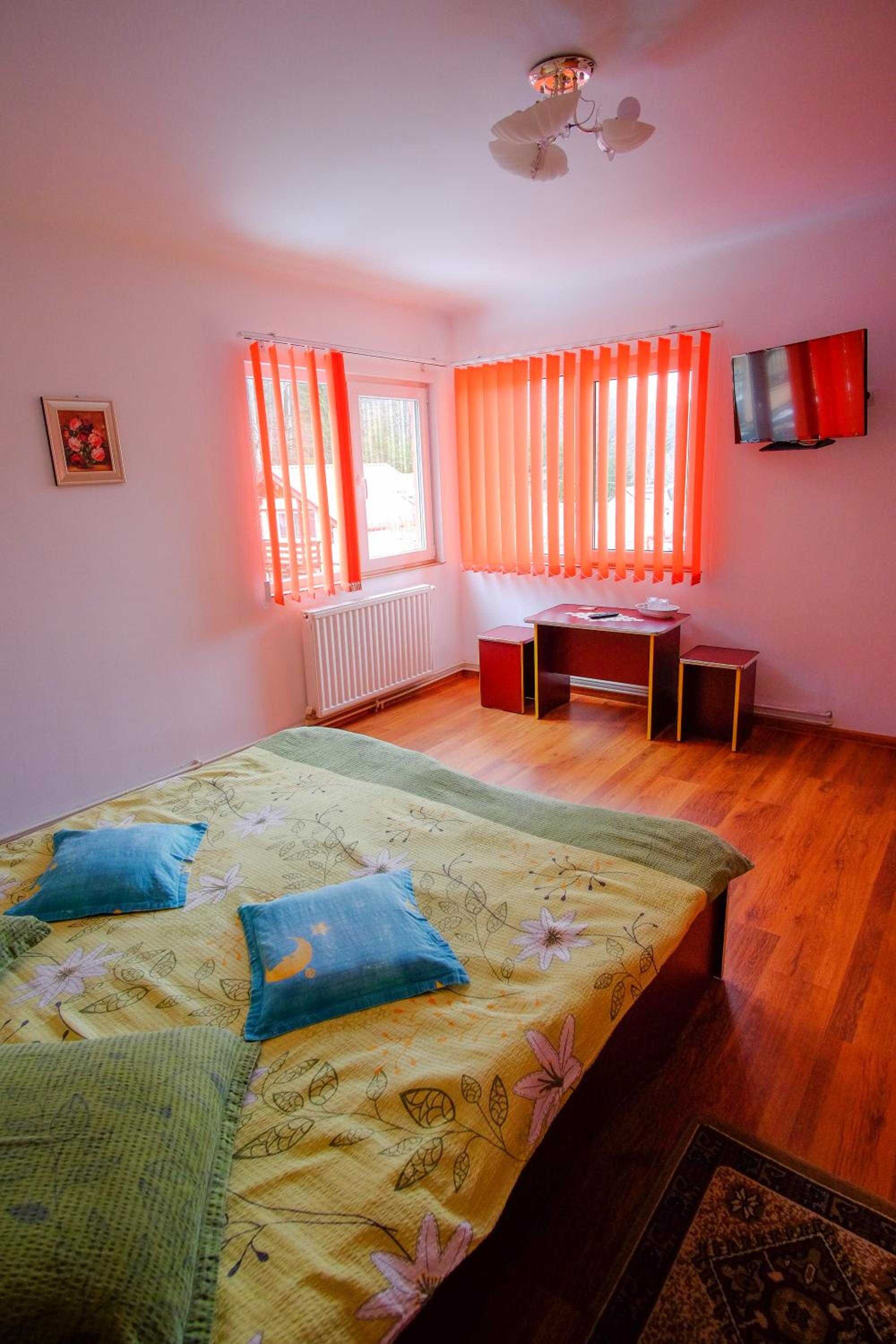 Two-Bedroom Apartment - Photo 6