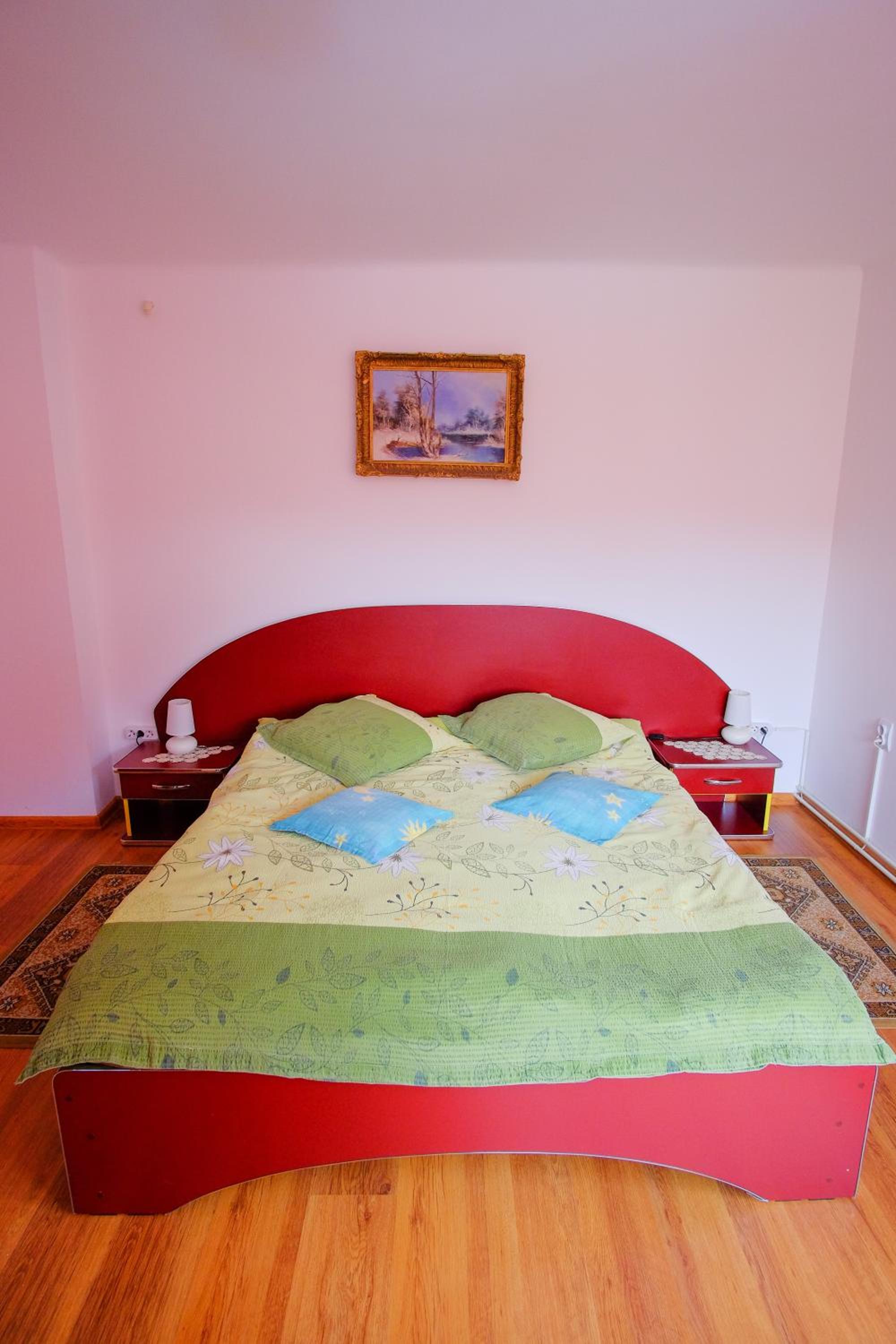Two-Bedroom Apartment - Photo 3