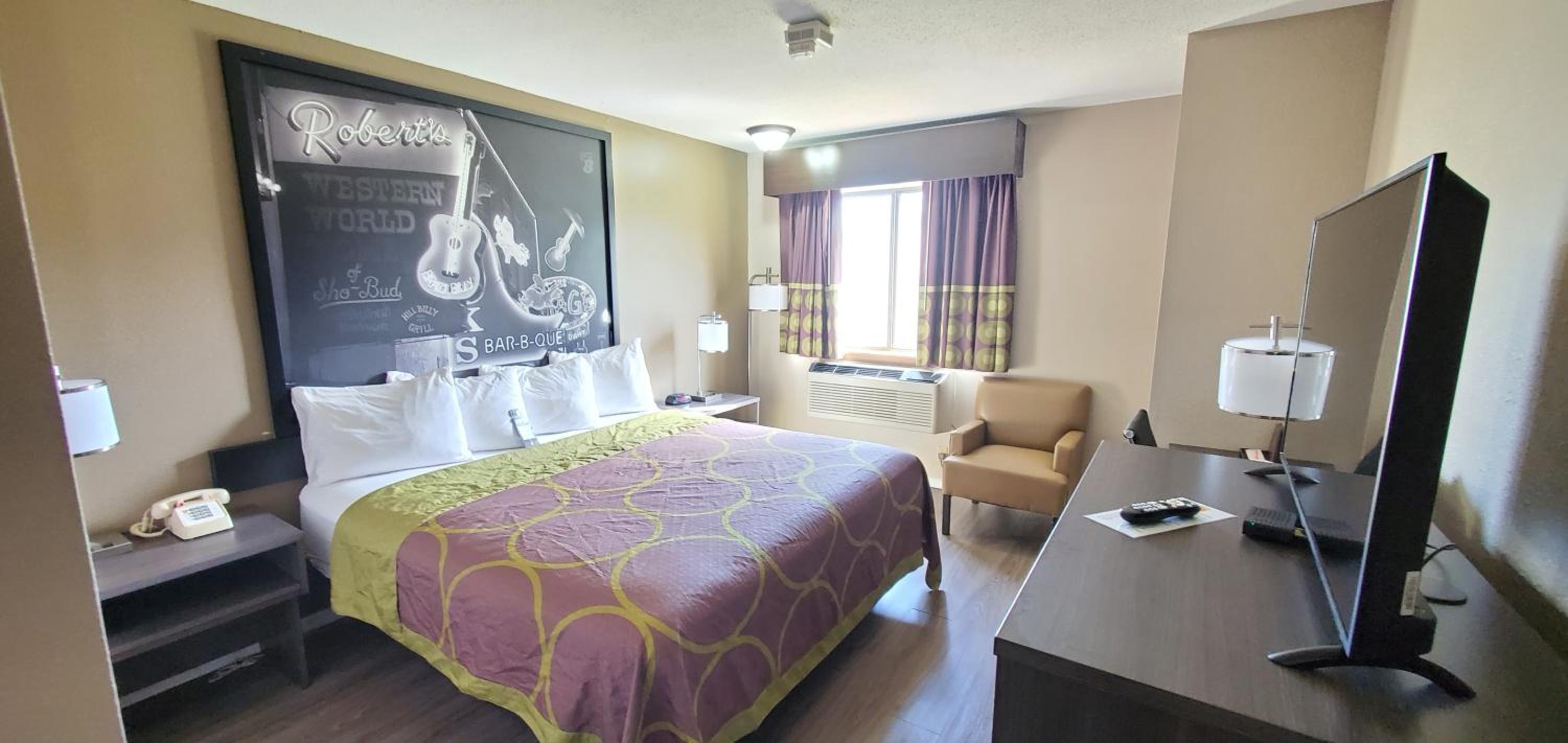 King Room - Disability Access/Non-Smoking - Photo 1