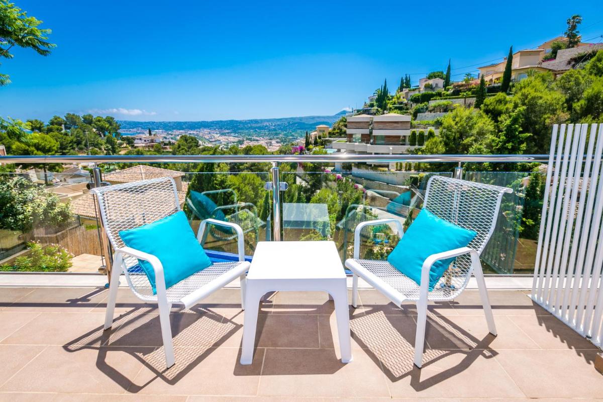 Double Room with Balcony and Sea View photo 1