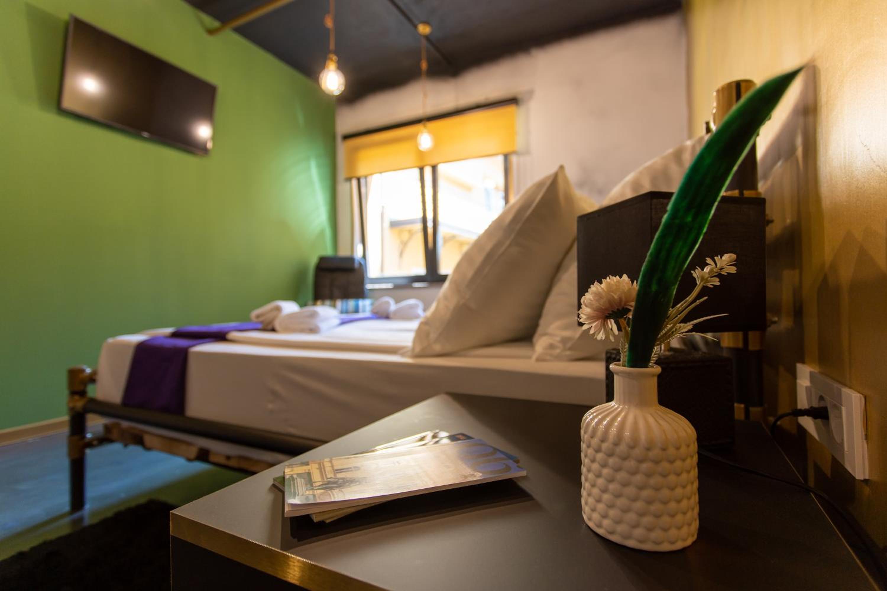 Triple Room with City View - Photo 1