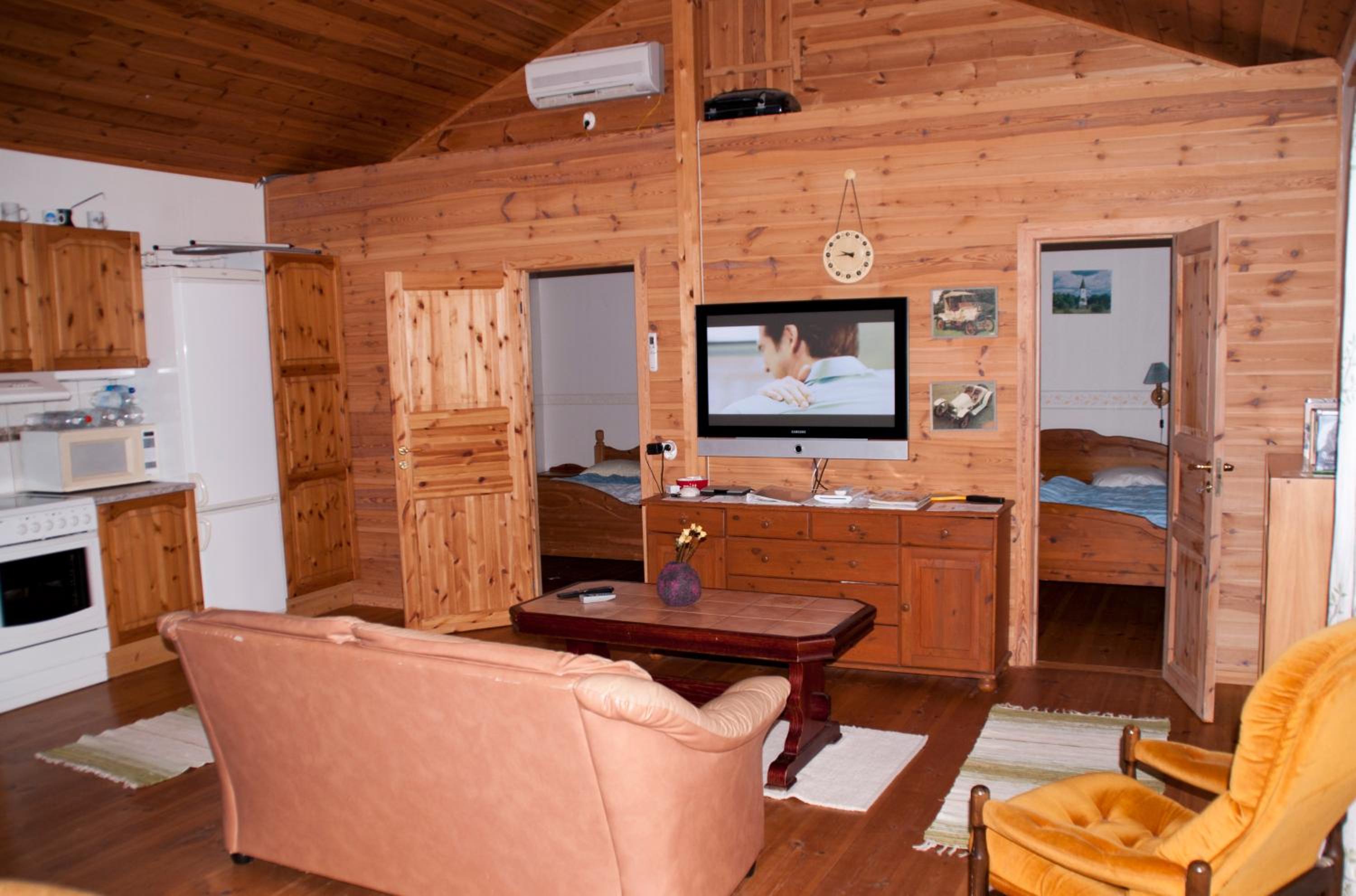 Three-Bedroom Cottage photo 1