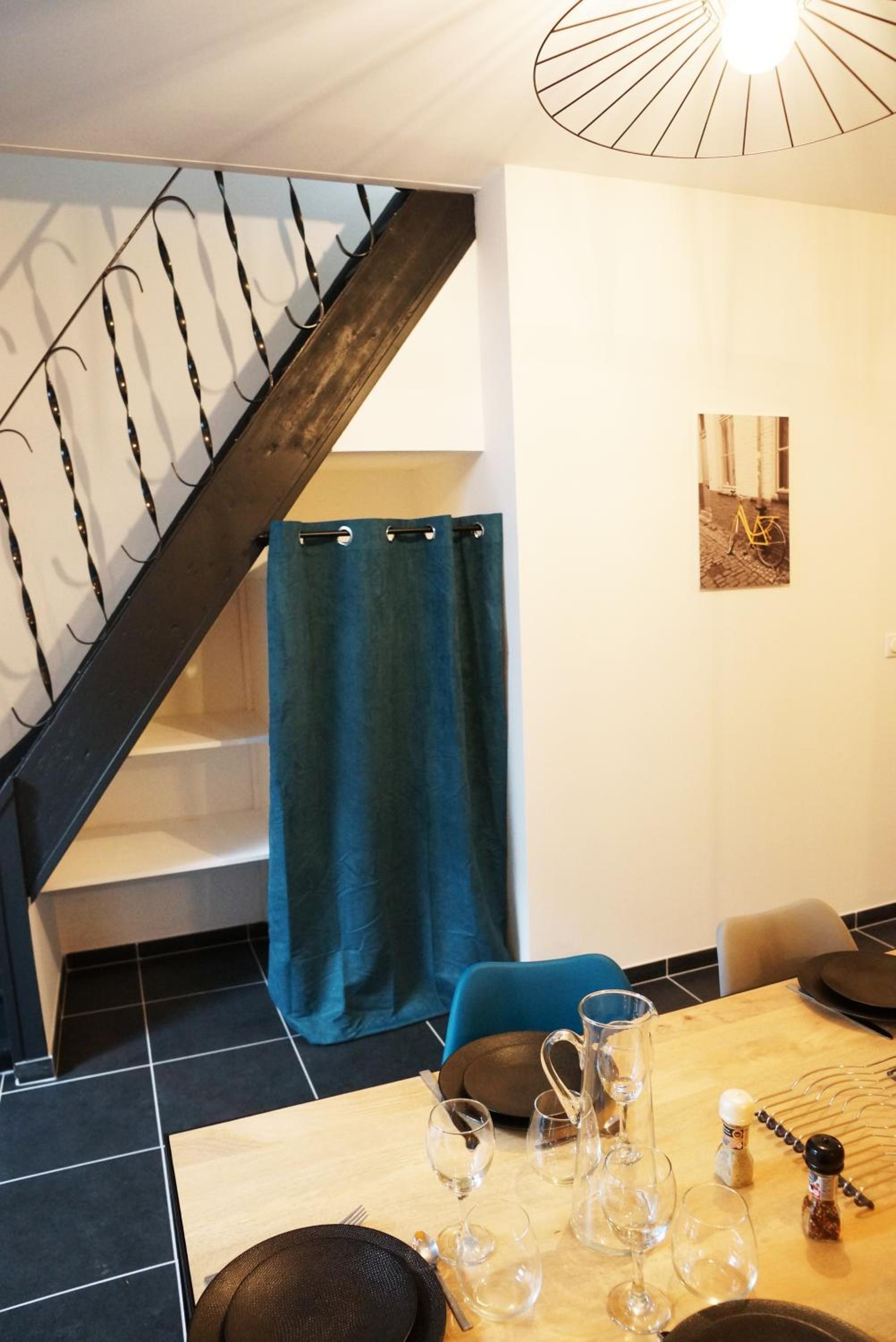Three-Bedroom Apartment - Photo 3