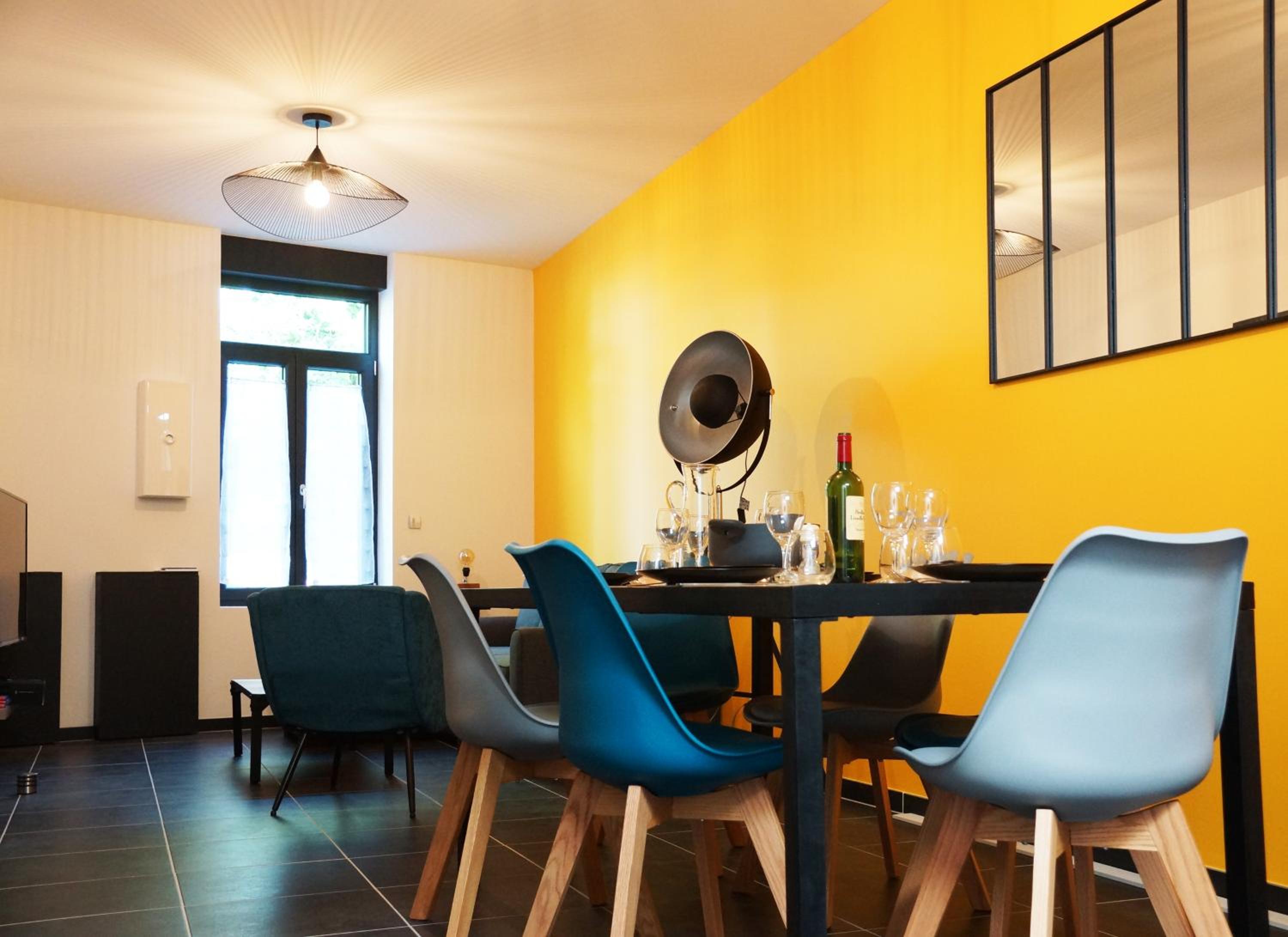 Three-Bedroom Apartment - Photo 16